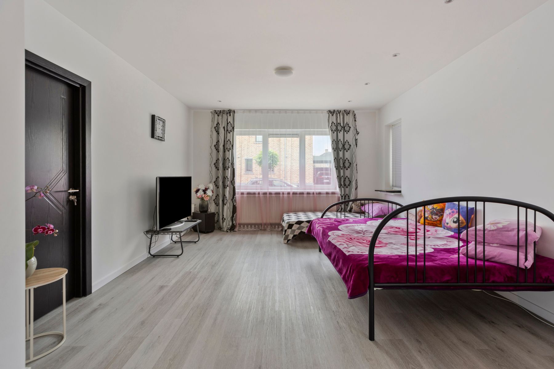 Gerenoveerde woning met drie slaapkamers foto 8