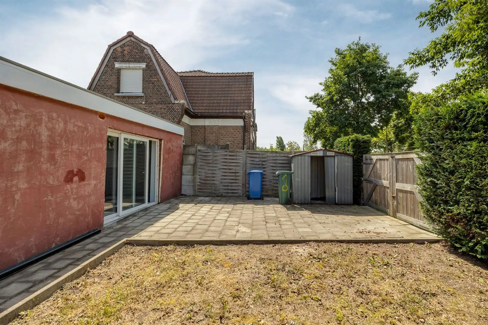 Op te frissen/te renoveren woning te Hoboken foto 17