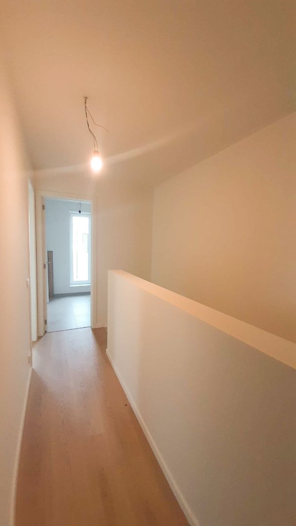 Instapklare nieuwbouwwoning met 3 slpk’s en carport foto 4