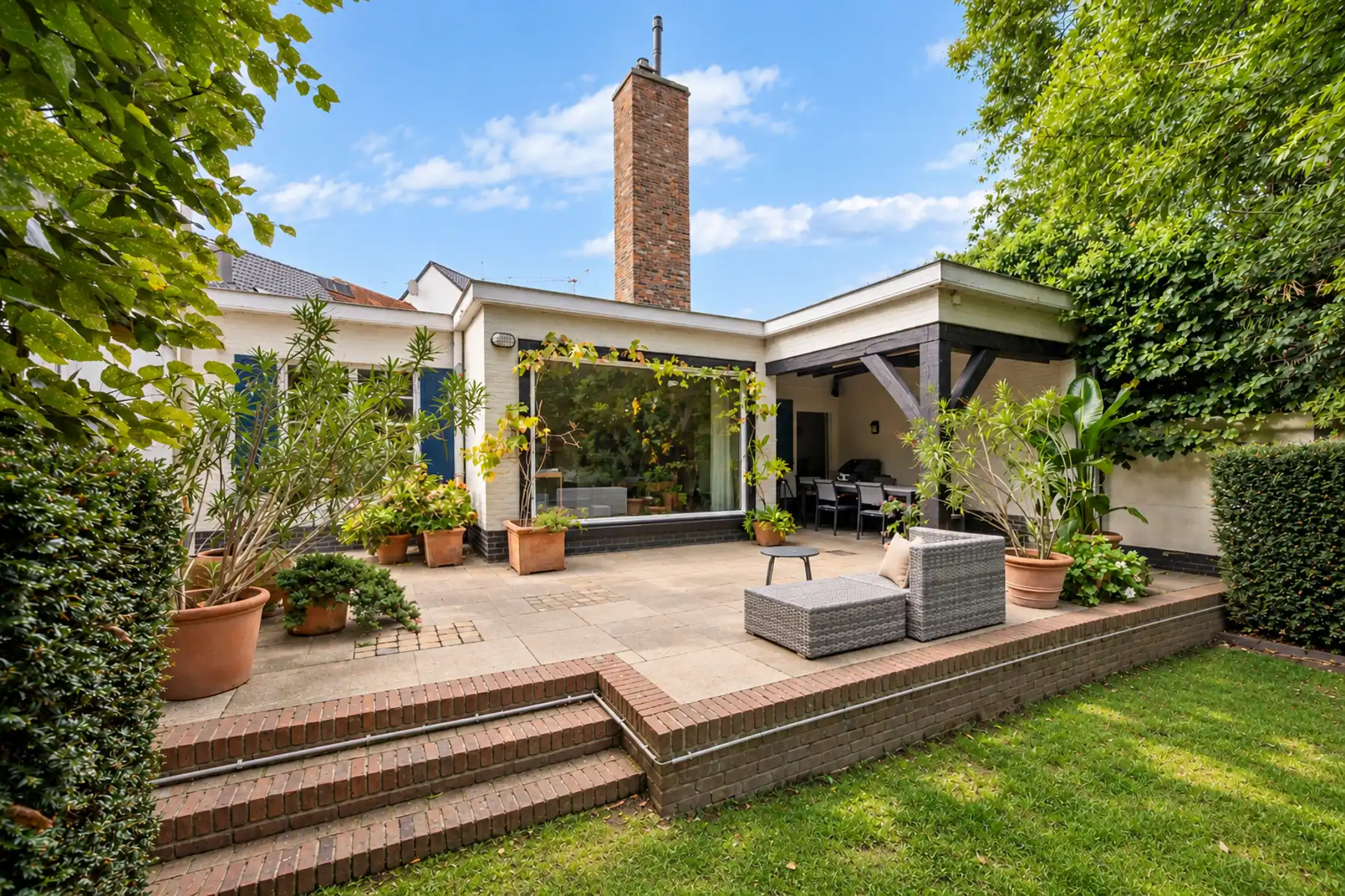 Herenwoning met handelsruimte & bijgebouw in centrum Lokeren foto 7