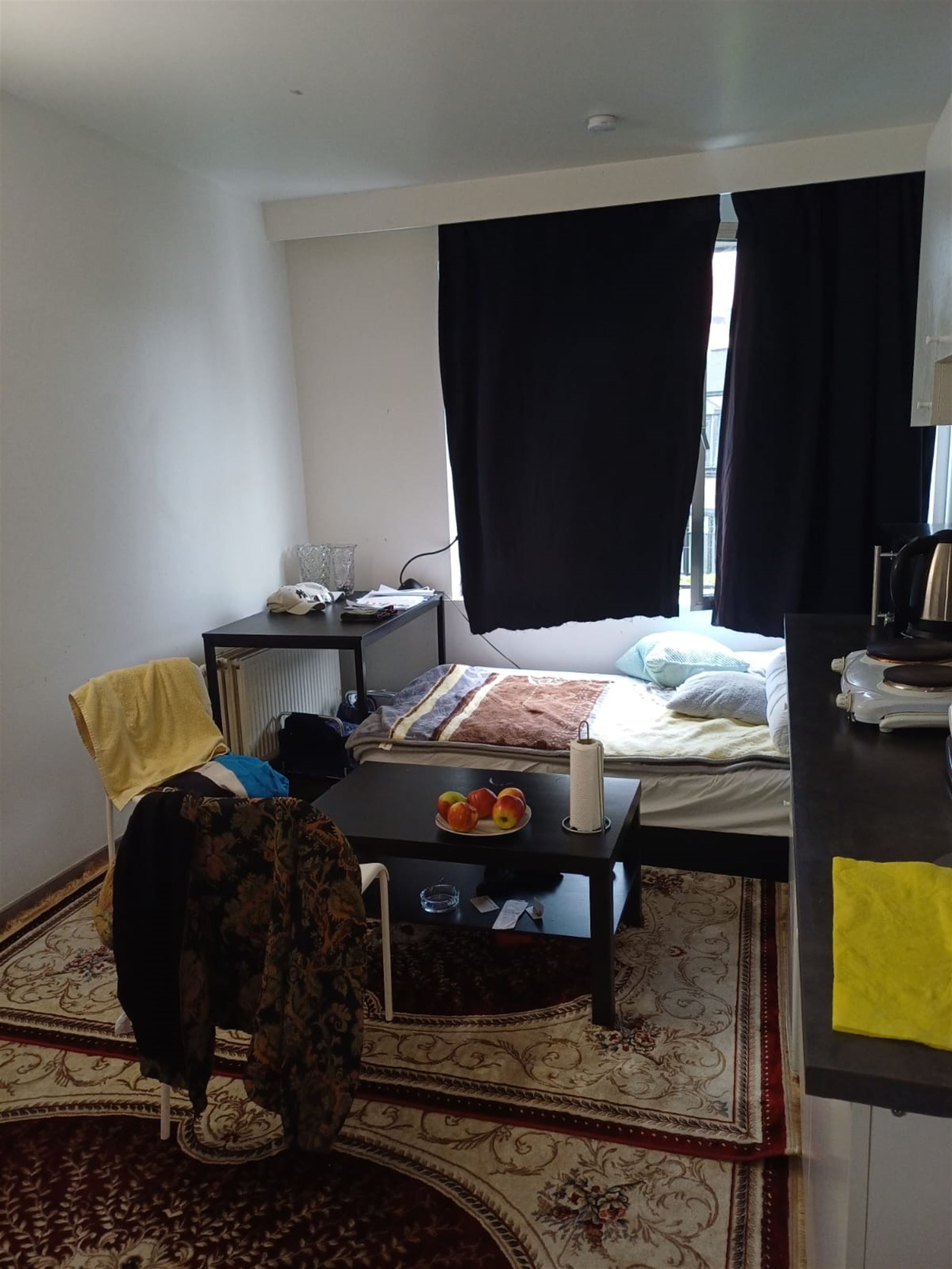 gebouw met 8 te renoveren 2 slaapkamerappartementen foto 9
