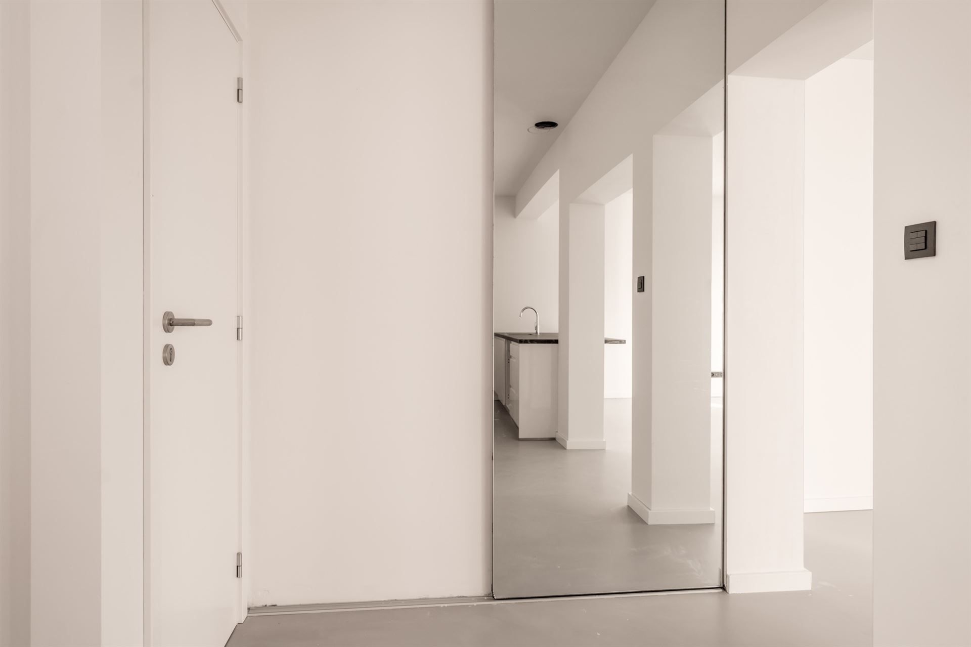 MODERN APPARTEMENT OP TOP LOCATIE foto 7