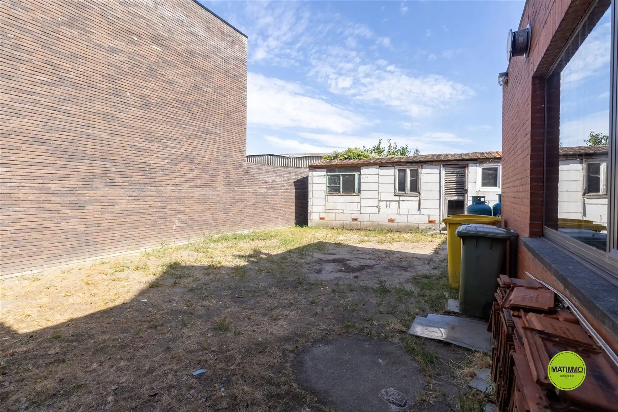 Compacte halfopen renovatiewoning met 2 slaapkamers en tuin foto 13