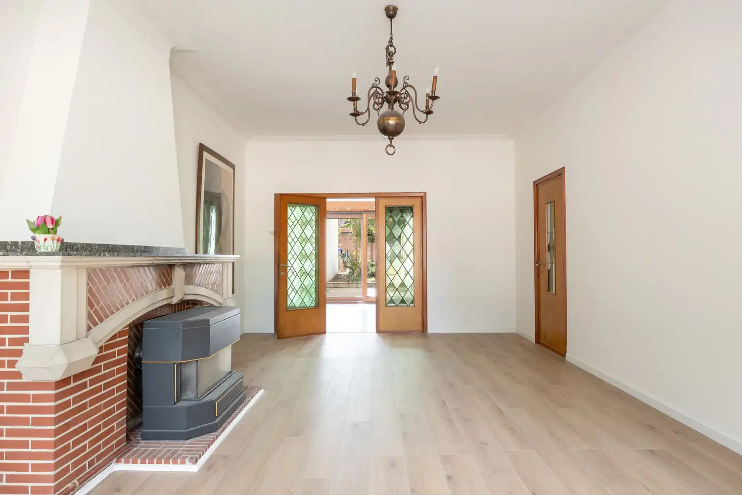 Volledige gerenoveerde gezinswoning (4slk) met ruime tuin foto 4