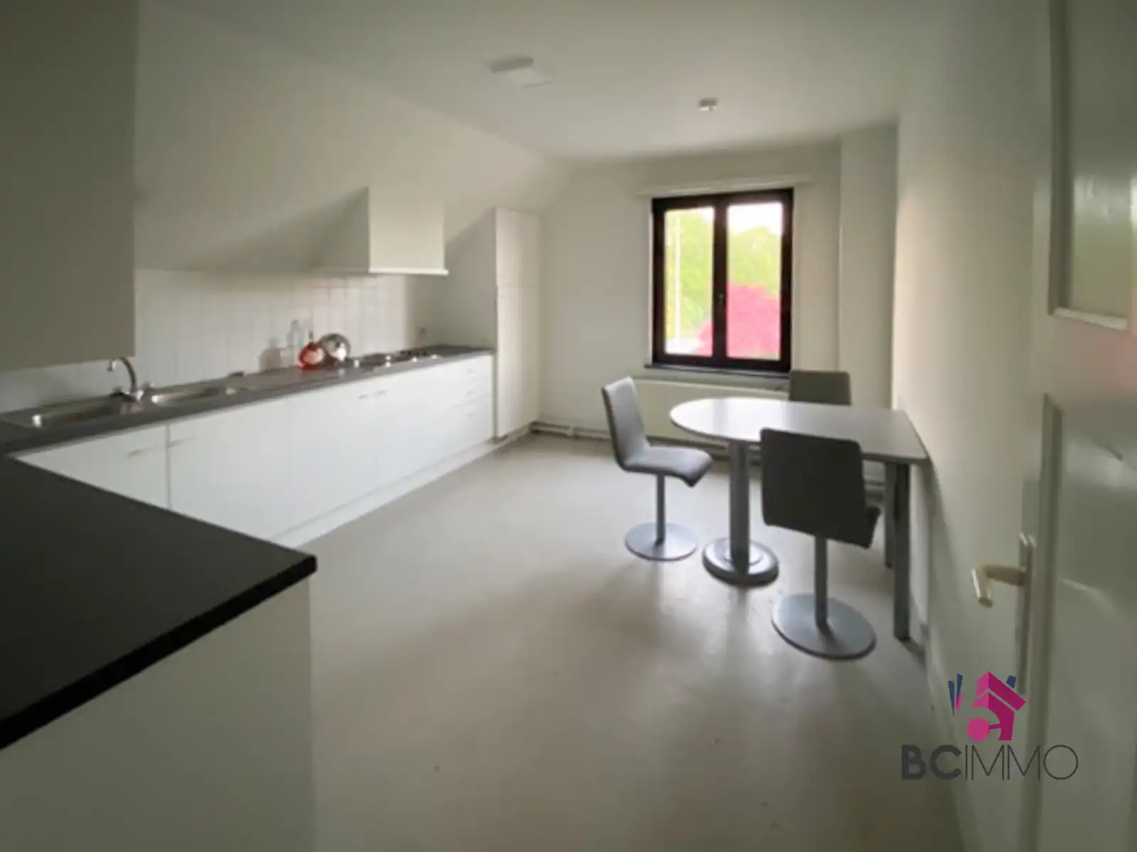 Karaktervolle woning met potentieel op rustige ligging foto 14