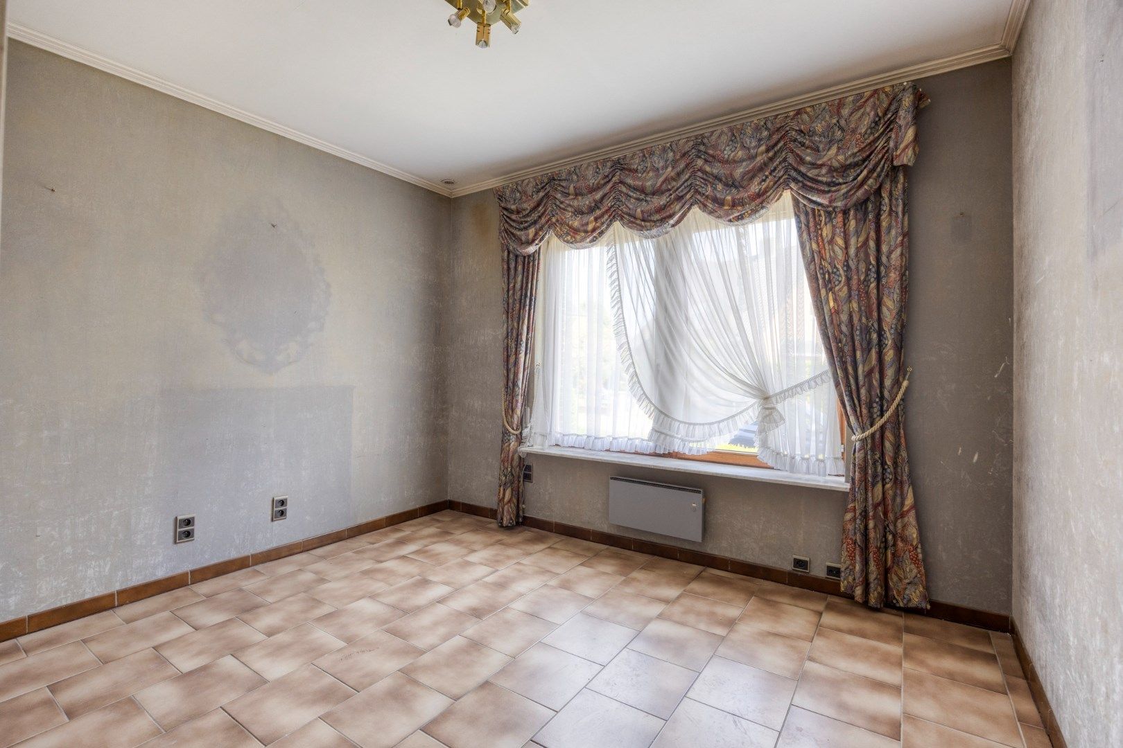 BUNGALOW – 2/4 kamers, garage & kelders – 1650 BEERSEL foto 15