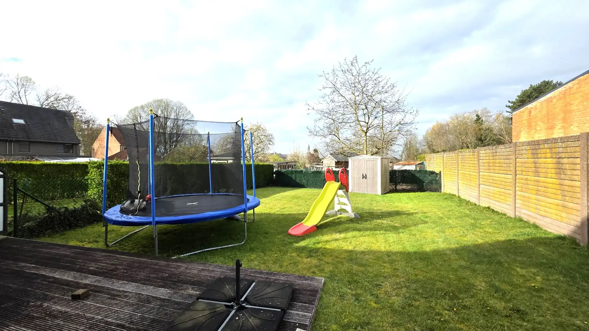 Ruim gelijkvloers appartement met tuin en garage foto 16