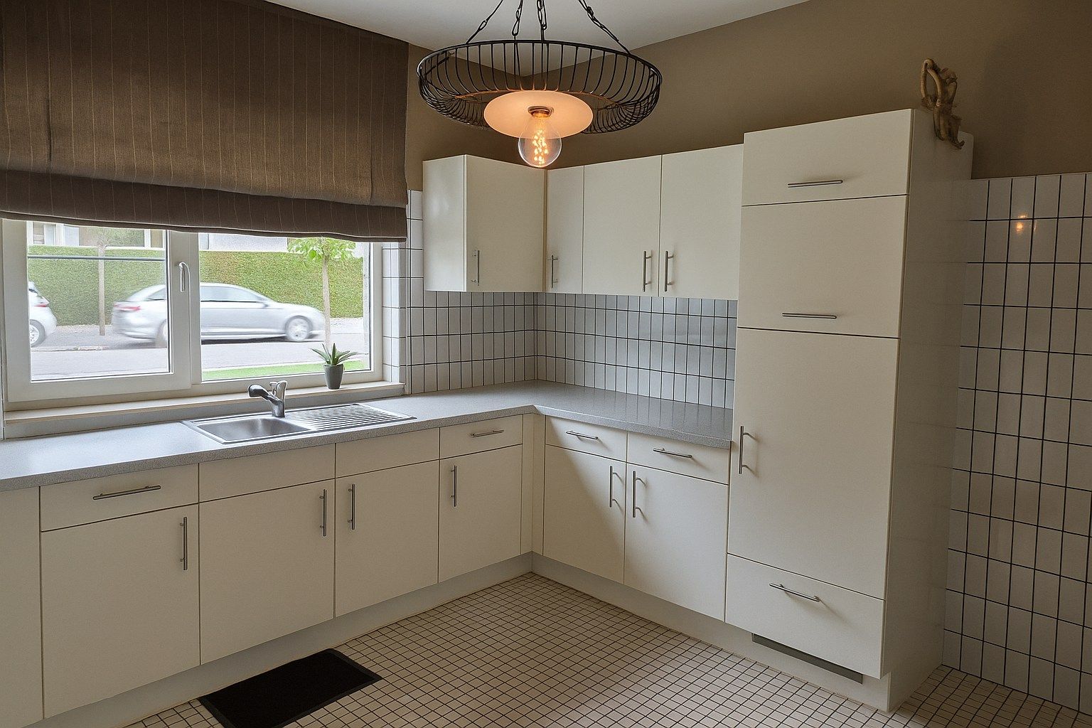 Ruime woning met mooie tuin. foto 4