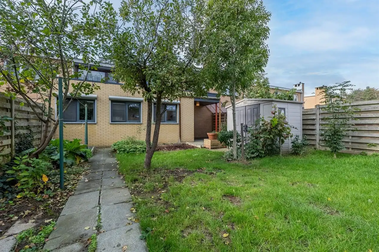 5 slaapkamers, garage en tuin in Aarschot – EPC D! foto 4