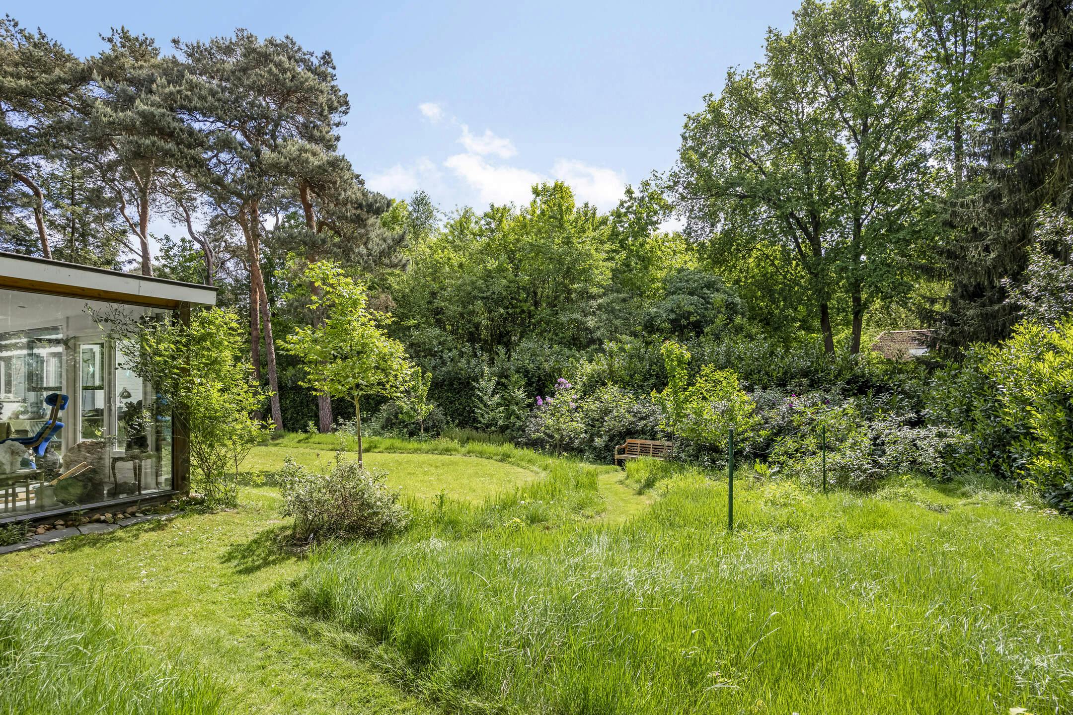 Villa met vakantiewoning te koop in Maasmechelen foto 36