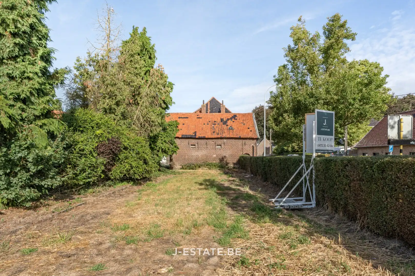Authentieke vierkantshoeve met binnenplaats, bijgebouwen en prachtig uitzicht foto 16