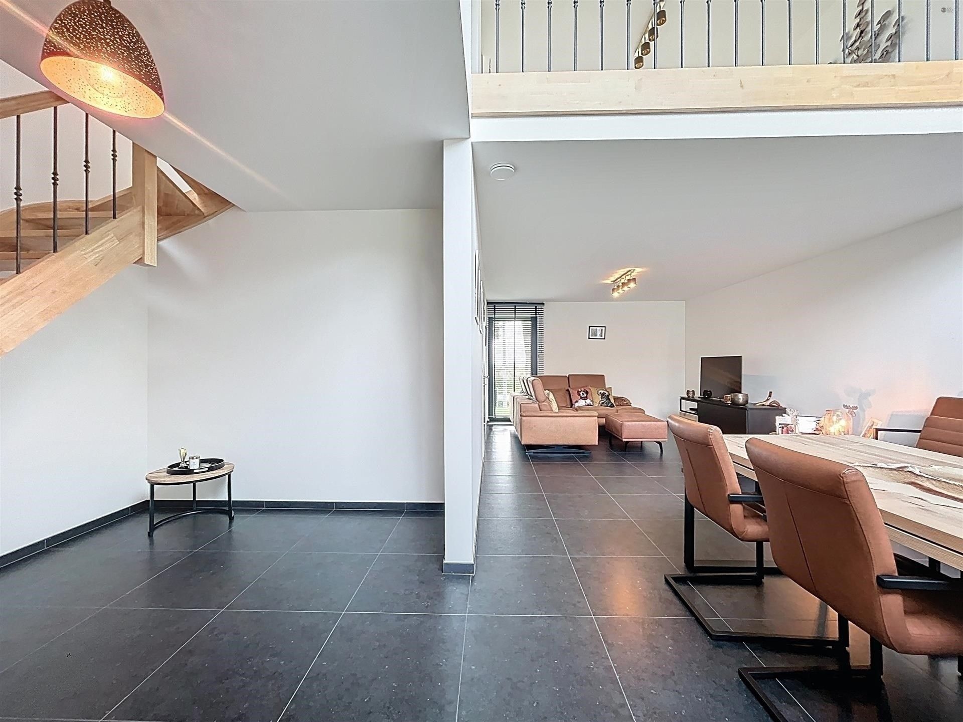 Recente energiezuinige (A-label) woning met weids zicht op natuur foto 11