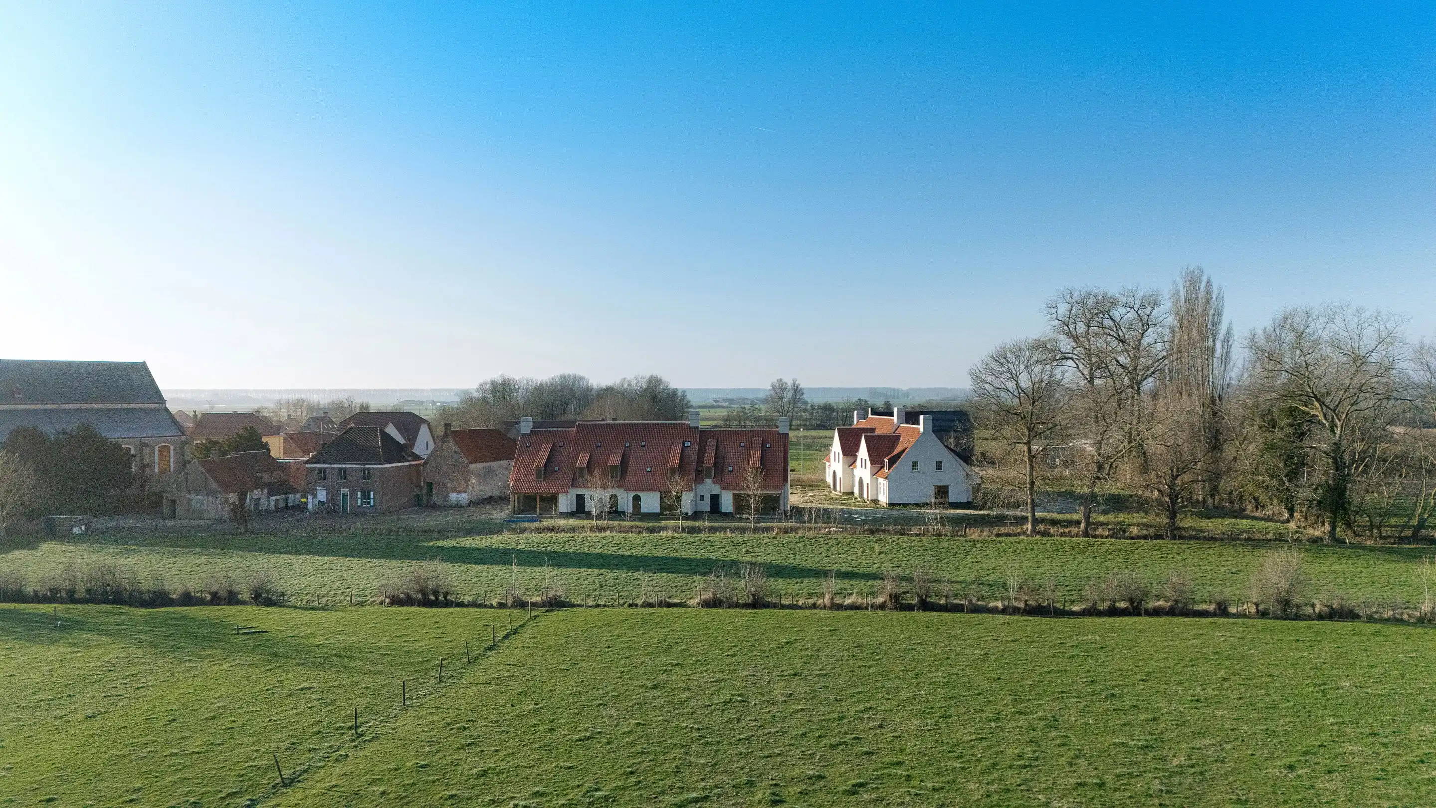 Nieuwbouw woning rustig gelegen te Lapscheure. foto 2