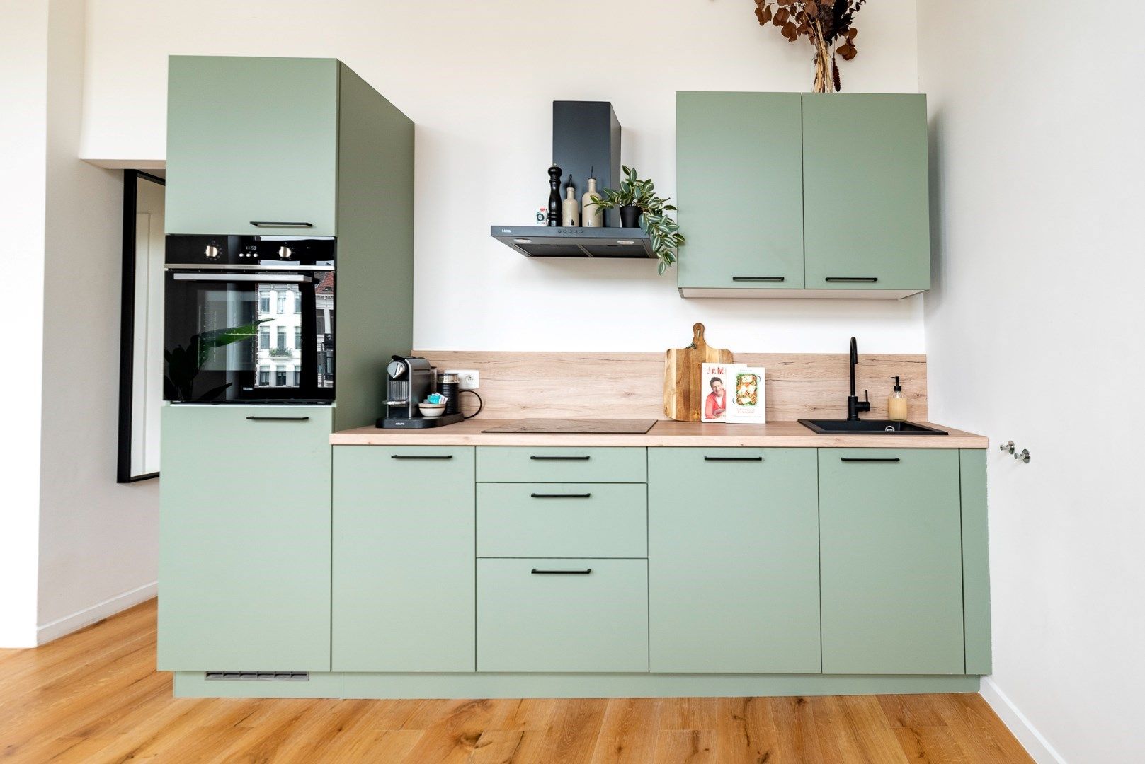 Stijlvol bemeubeld appartement met 1 slaapkamer foto 7