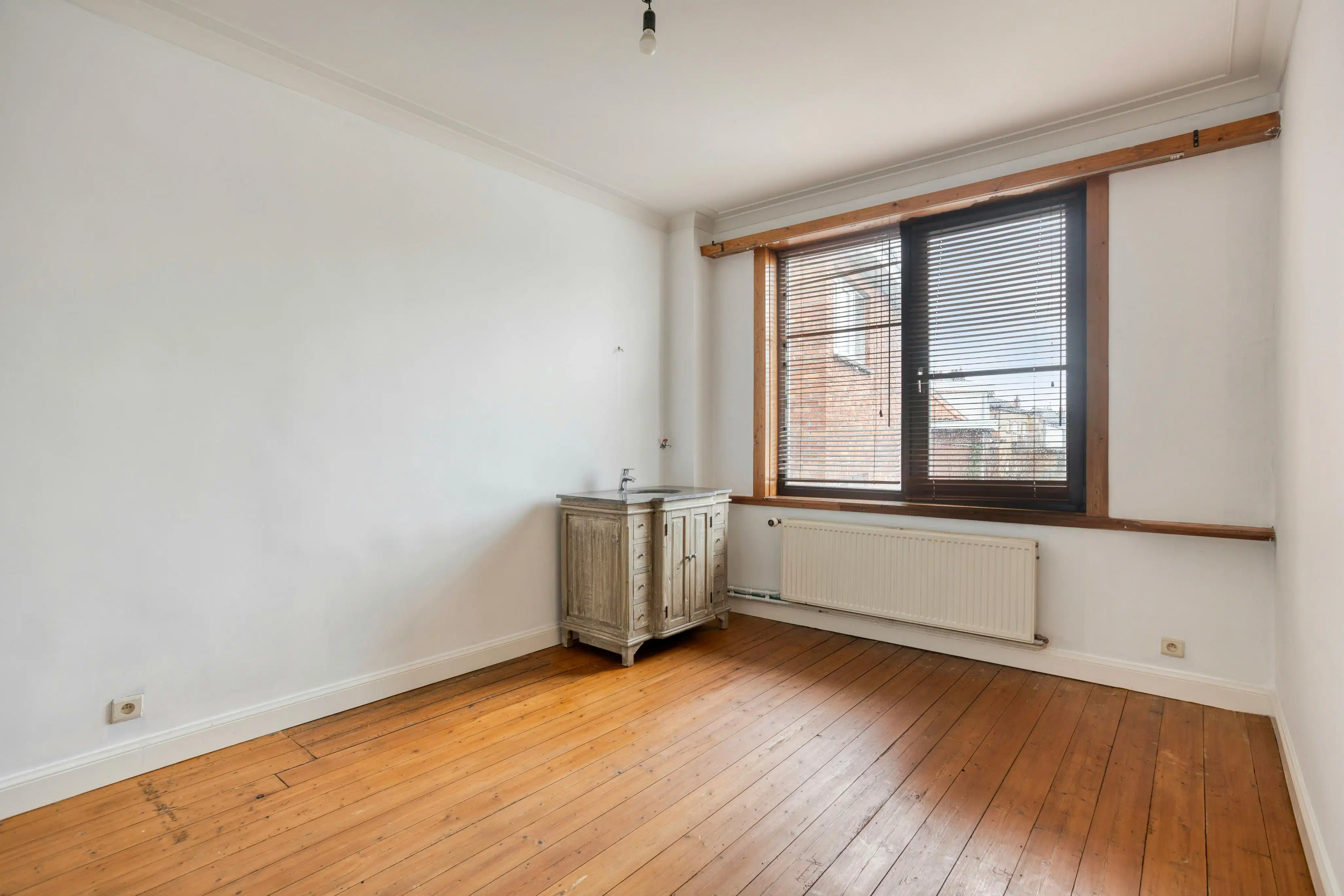 Karaktervolle woning met 6 slaapkamers te koop in Kontich foto 30