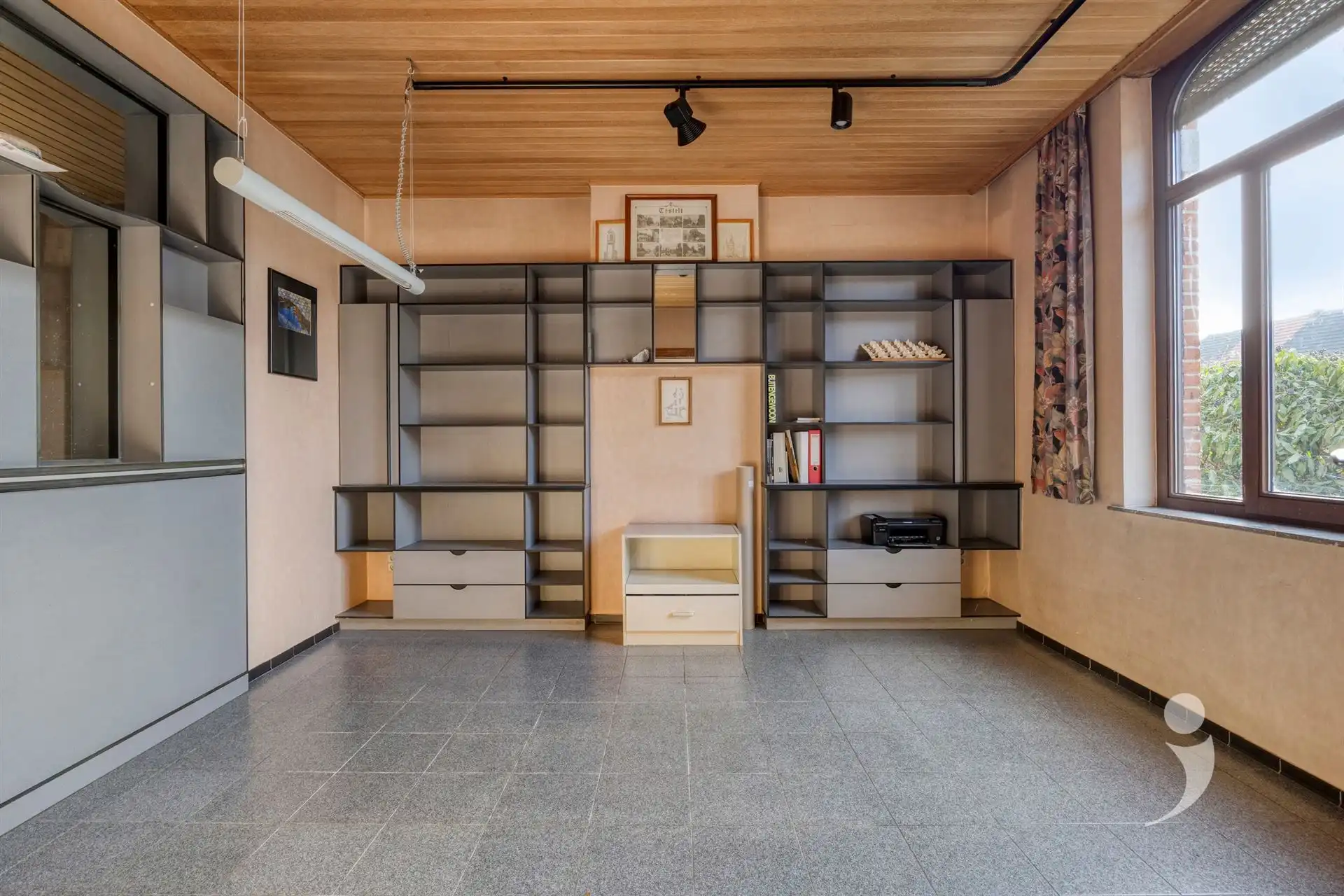 Karaktervolle architectenwoning met zonnige tuin van 10 are foto 5