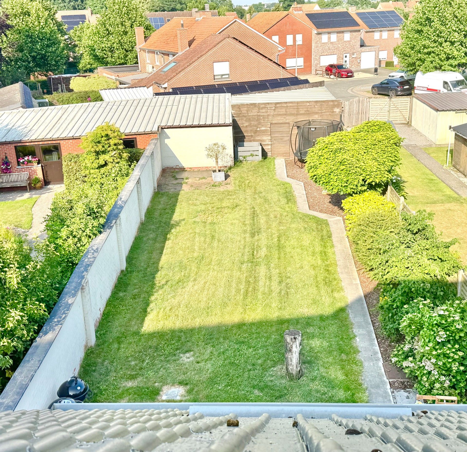 WONING MET 4 KAMERS - TUIN - GROTE CARPORT & UITWEG ACHTERAAN - 433 M² foto 42