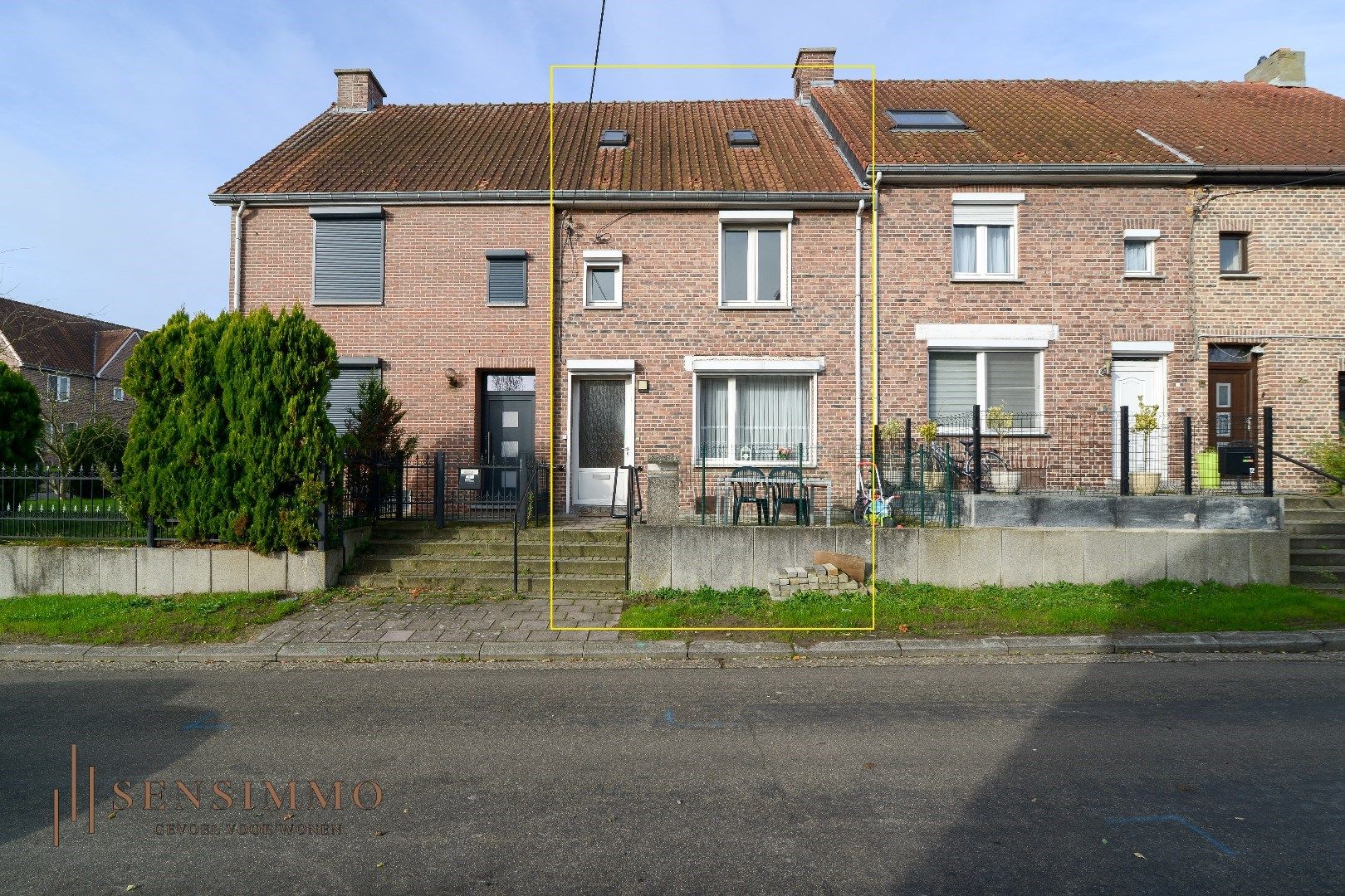 Hoofdfoto van de publicatie: Rijwoning met tuin en garage!