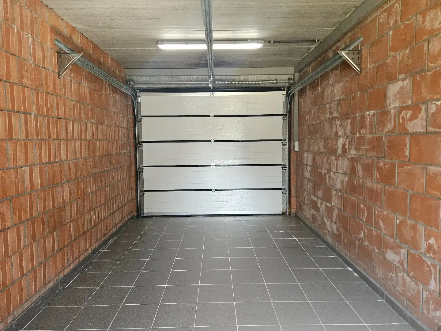Duplexappartement met 2 slaapkamers en ruim terras in Geel-Punt! foto 23