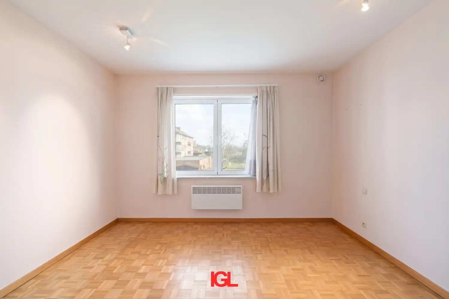 Appartement met terras en garage te koop nabij wachtvijvers centrum Sint-Pieters-Leeuw foto 11