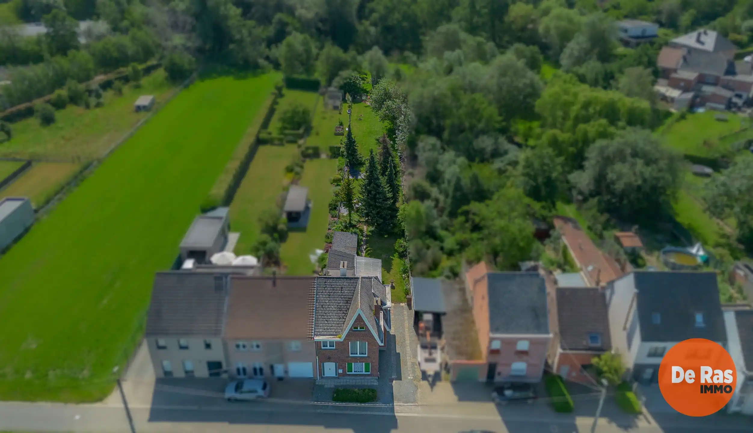 GIJZEGEM - Halfopen bebouwing met ruime tuin foto 3