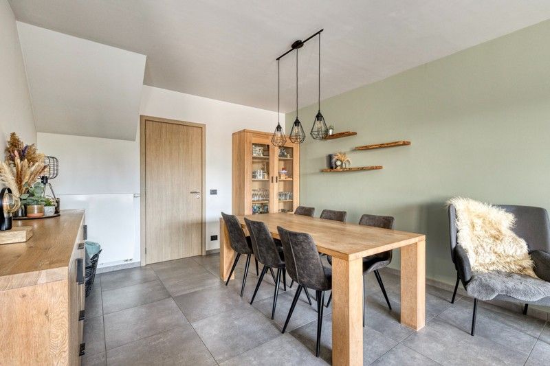 🏡 Gezellige woning met 4 slaapkamers én garage TE KOOP in Haspelstraat 17, te Sint-Eloois-Vijve! foto 5