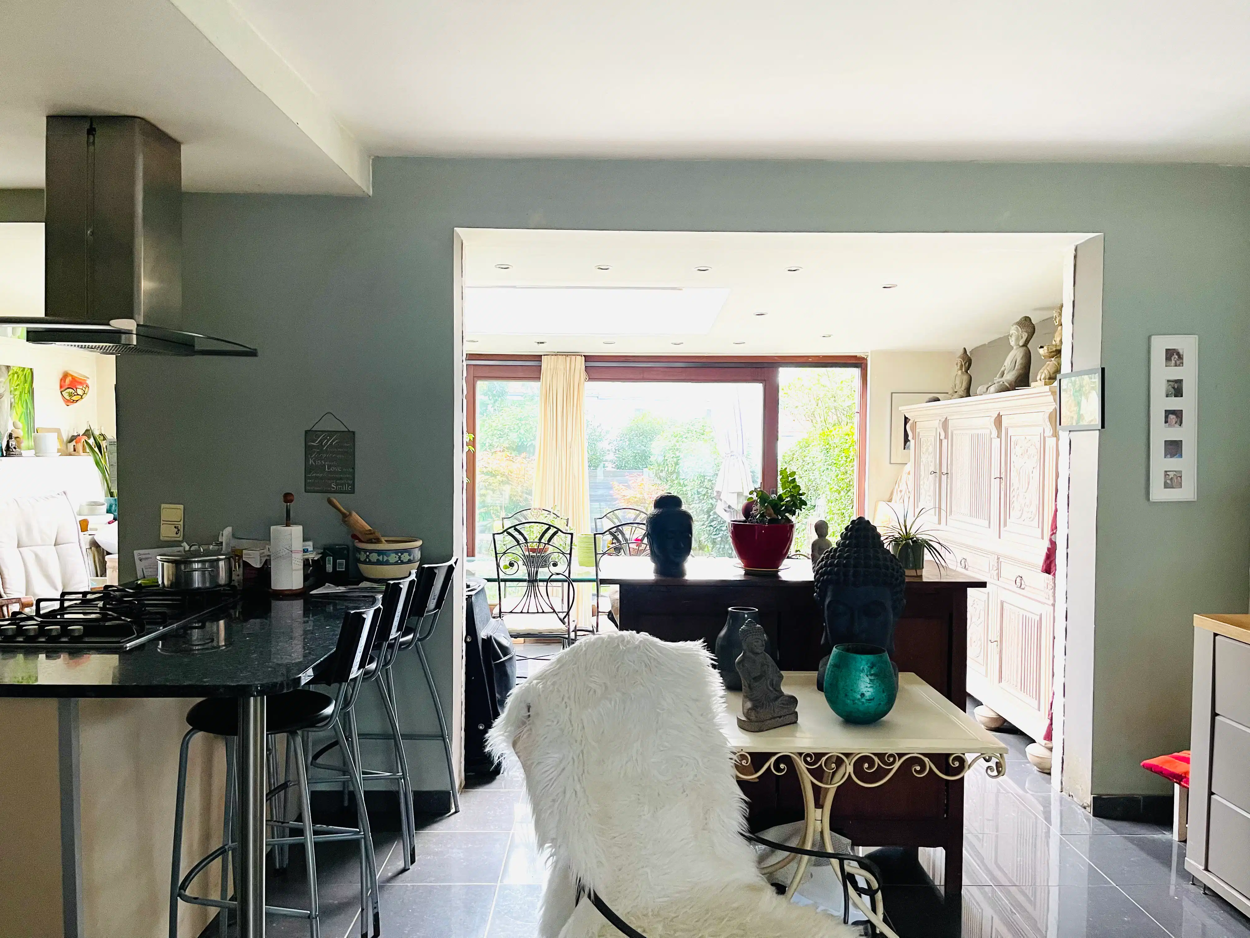 Gezellige woning met tuin en 3 slaapkamers, tuin en garage foto 3