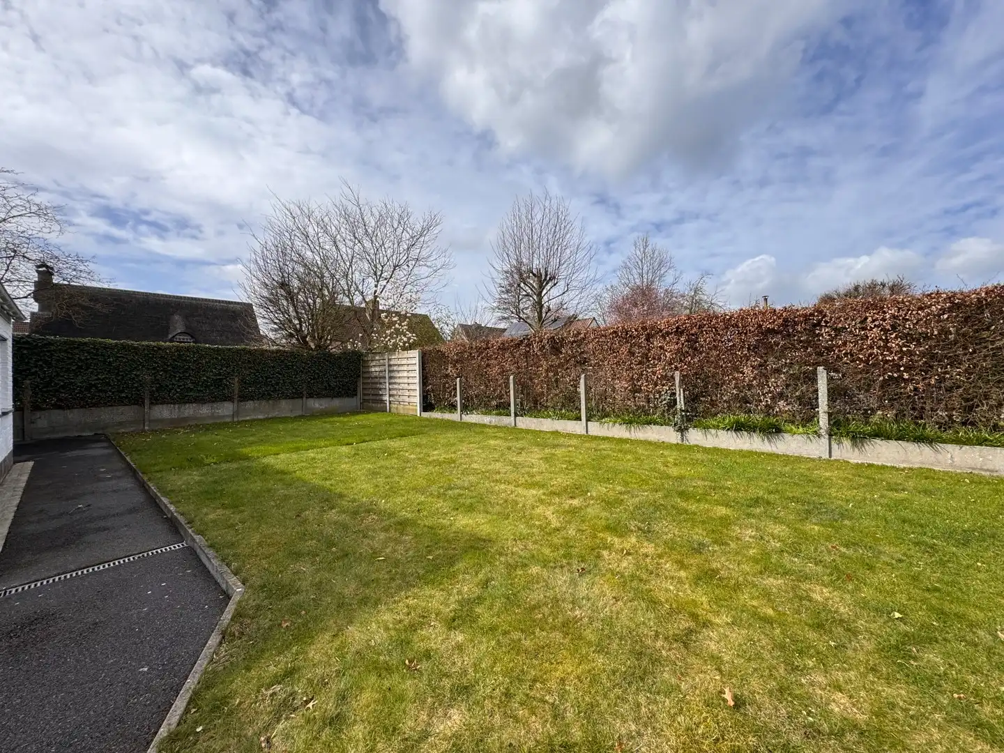 Ruime halfopen woning met 3 slaapkamers foto 21