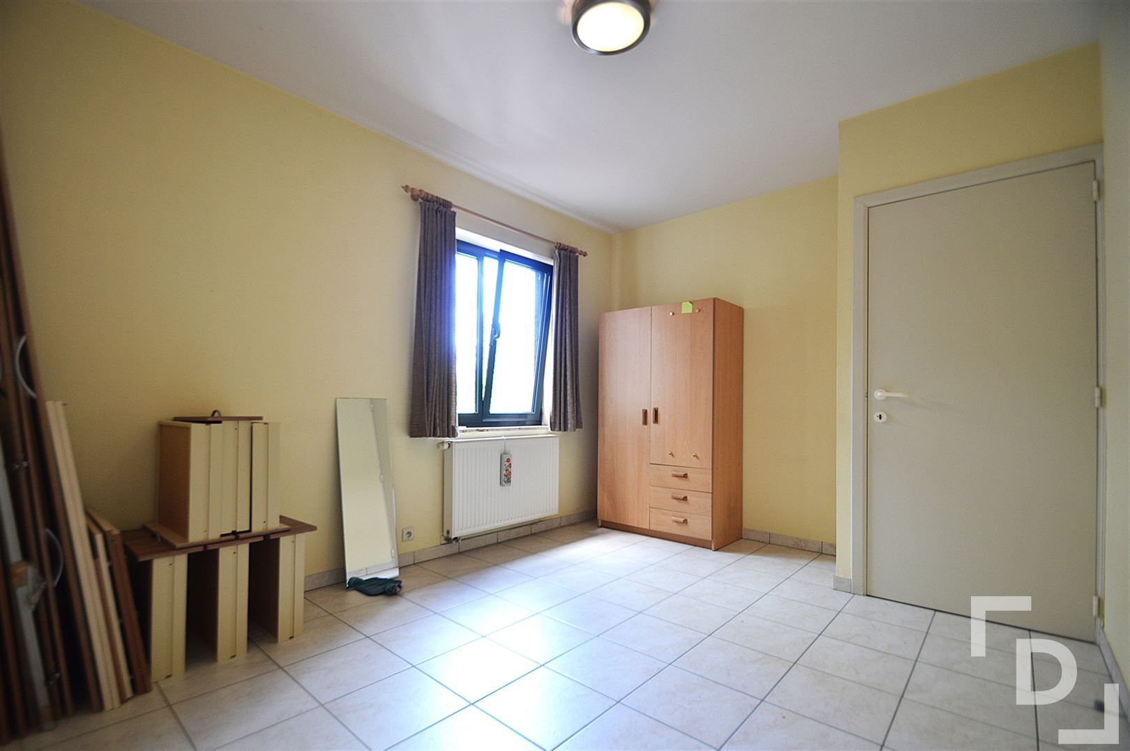 Appartement te huur op centrale locatie te Ieper. foto 10