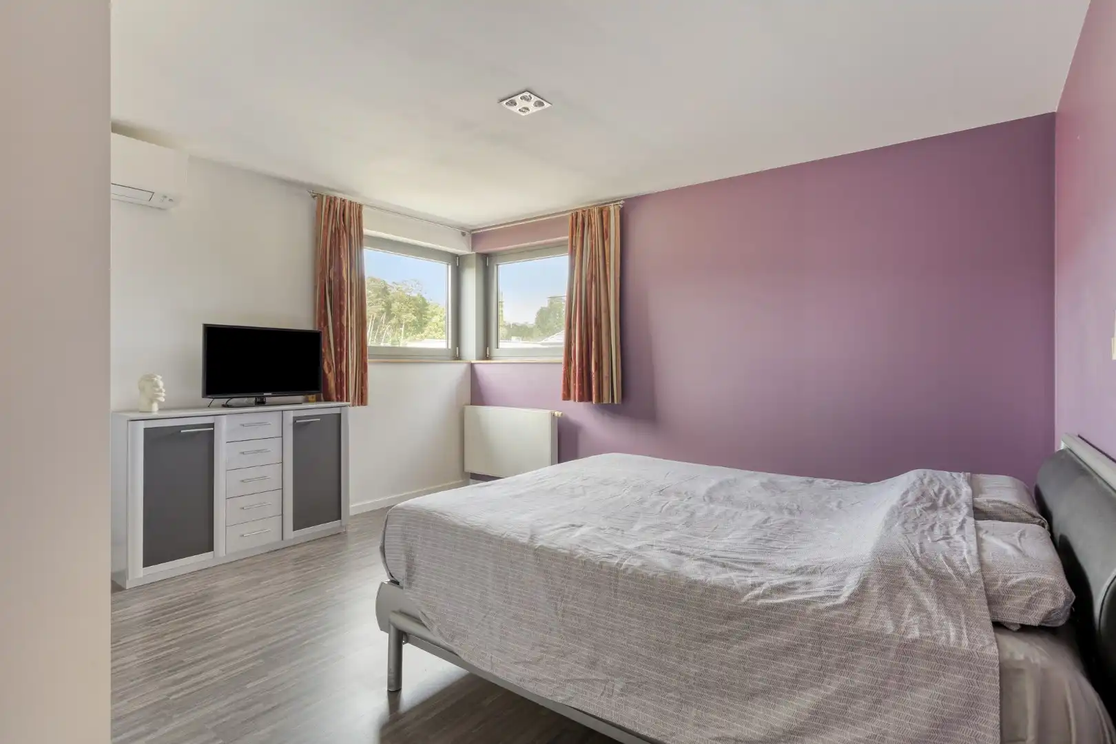 Stijlvolle villa met zonnige tuin waar comfort, kwaliteit en duurzaamheid samenkomen foto 15