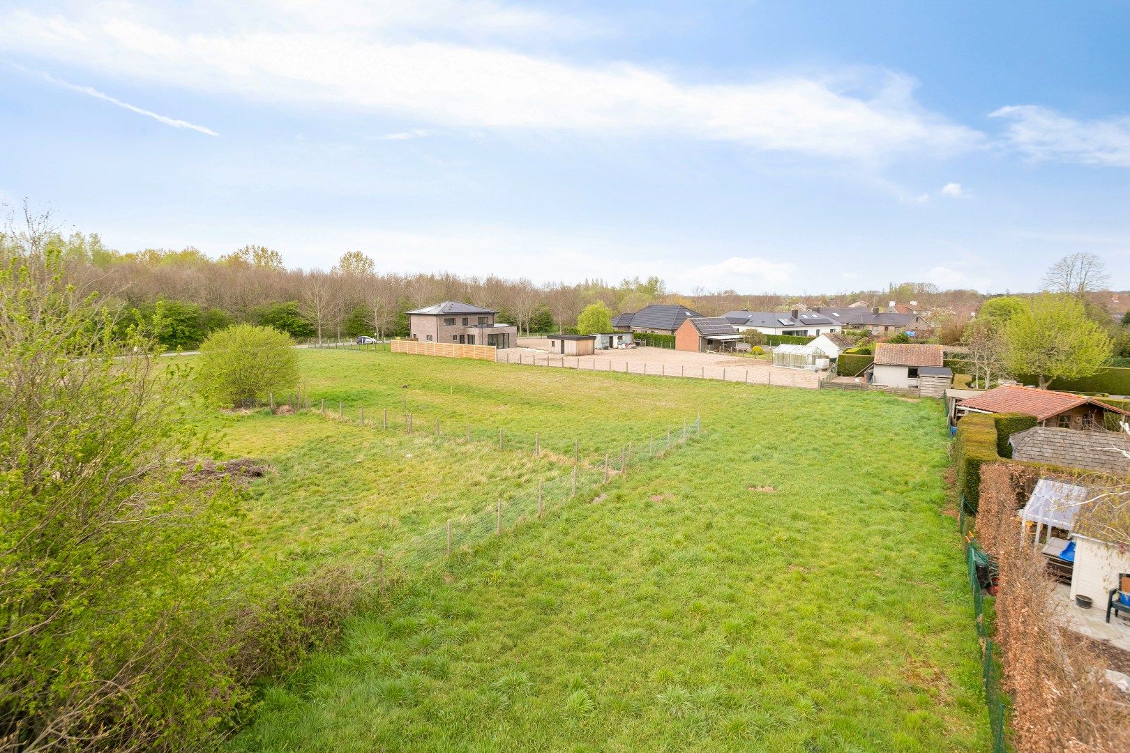 Zonnig perceel bouwgrond naast het Lozerbos foto 2