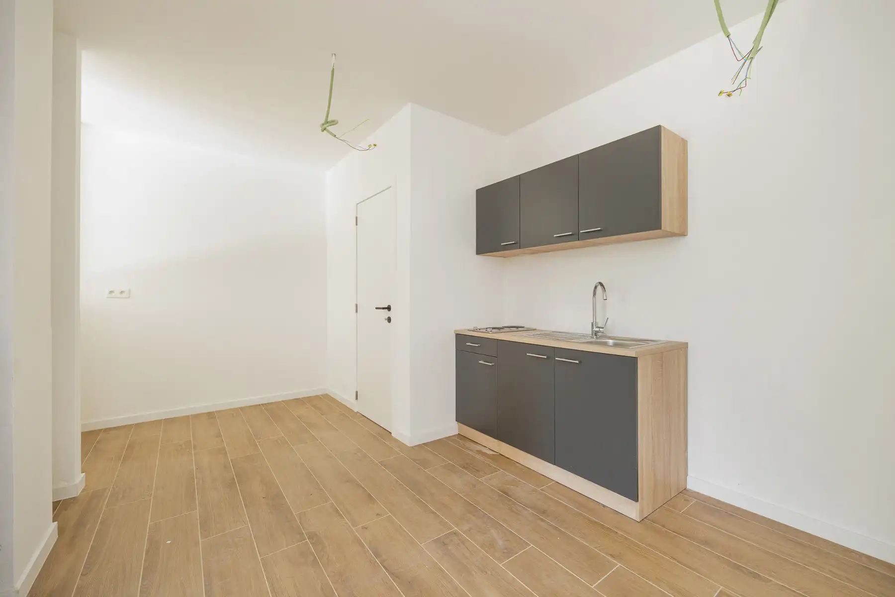 Handelsgelijkvloers op toplocatie voor het centrum foto 11