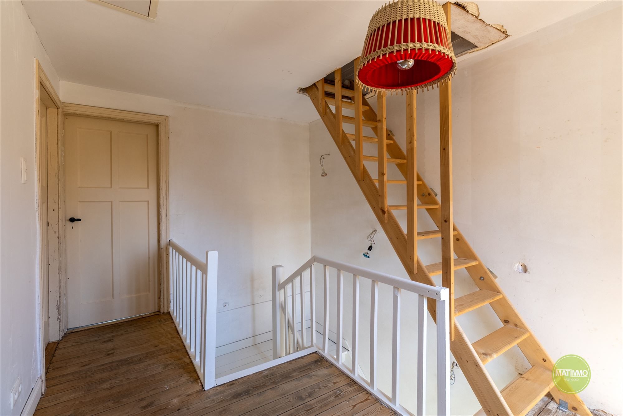 Instapklare gezinswoning met zonnige tuin in Mol-Gompel foto 17