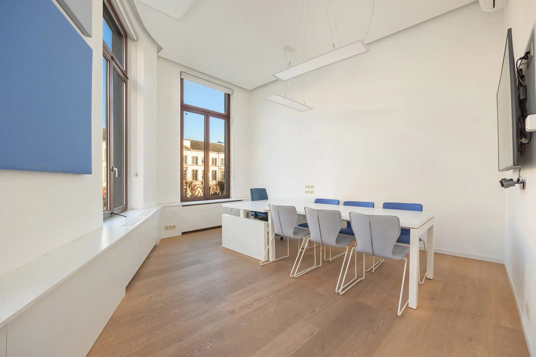 Karaktervol kantoorgebouw te huur in hartje Mechelen foto 6