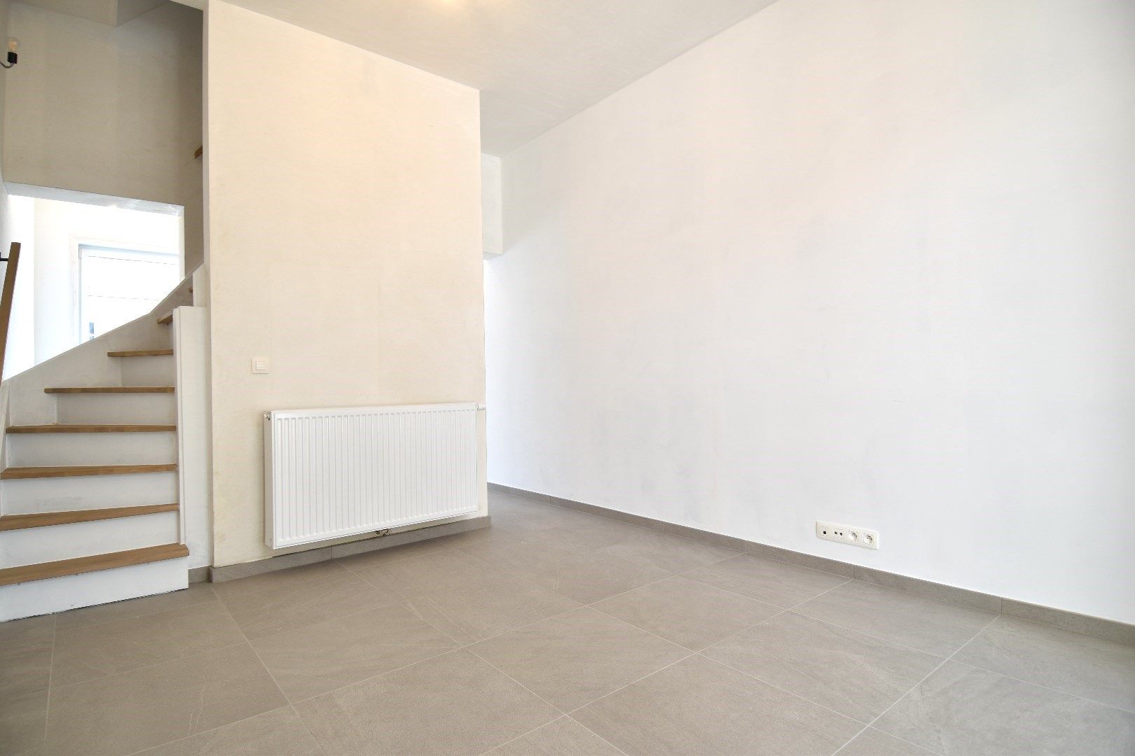 Tot in de puntjes gerenoveerde stadswoning te koop, 3 slaapkamers in hartje Kortrijk foto 6