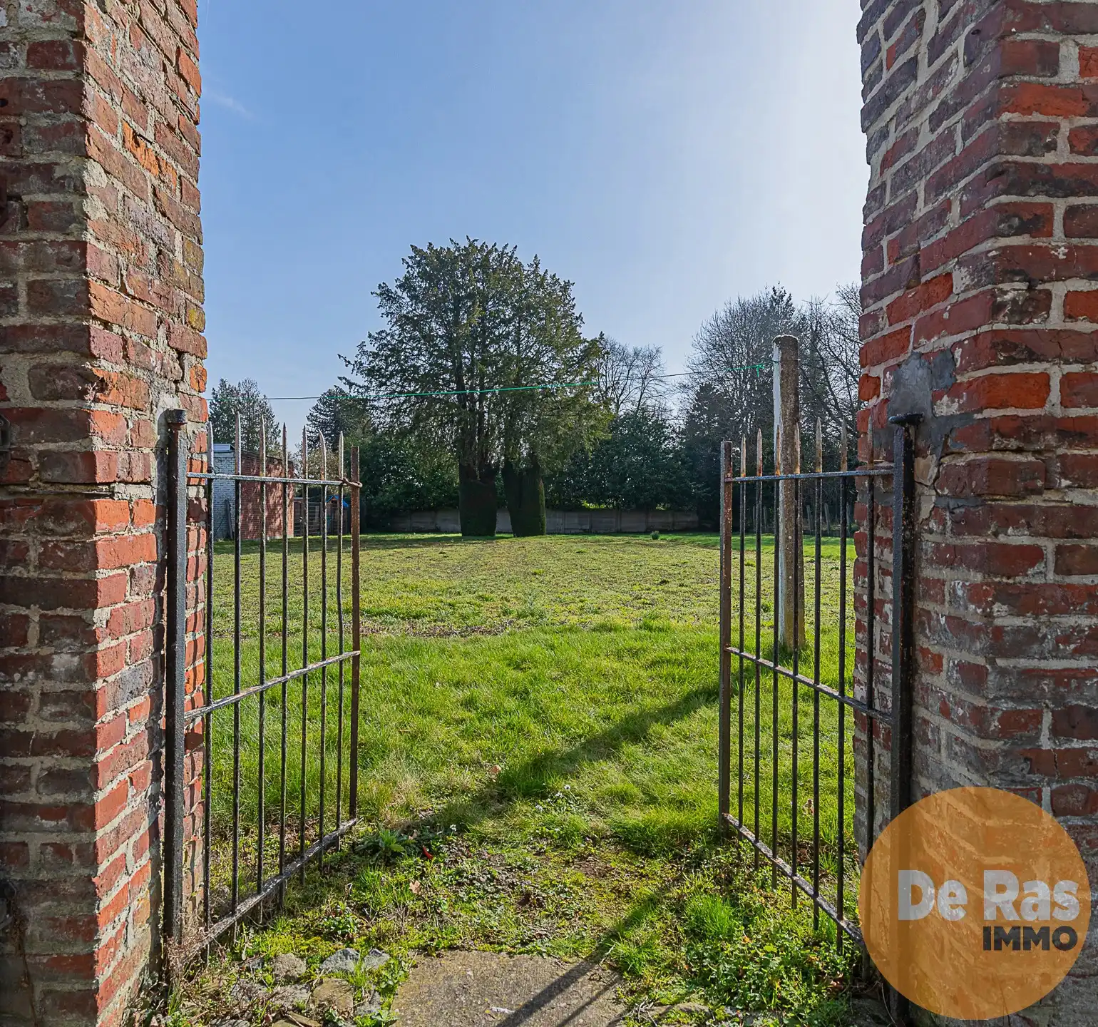 NIEUWERKERKEN - BURGERHUIS MET GROTE TUIN foto 3