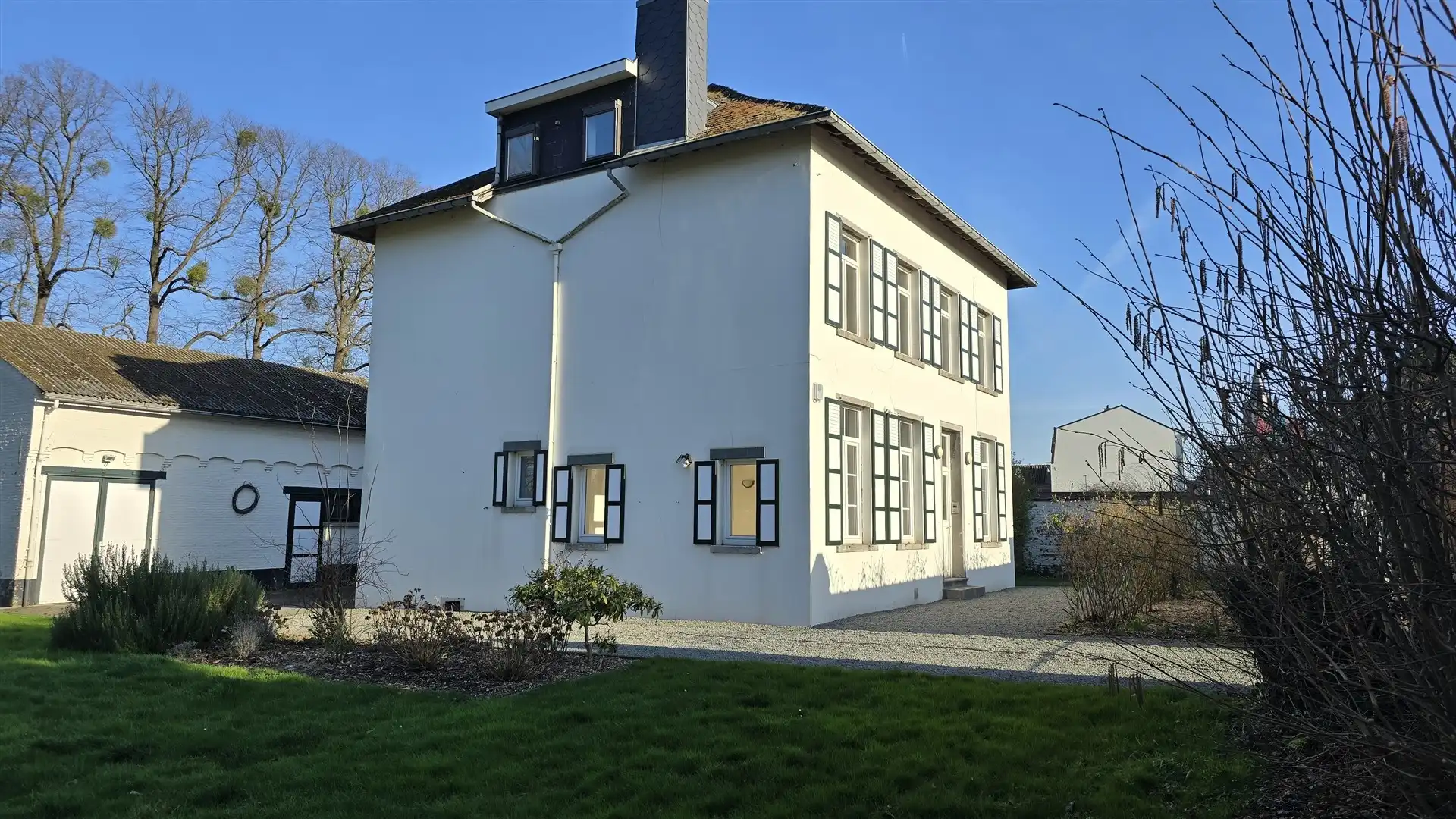 Prachtige, ruime villa met grote tuin te huur in Everberg foto 2