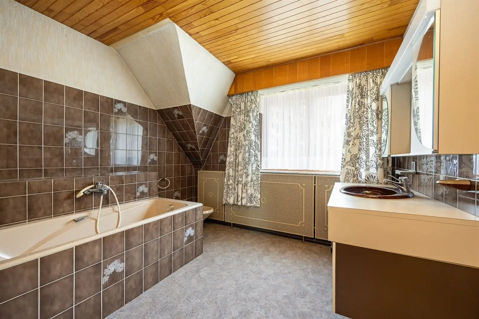 Karaktervolle villa op prachtig perceel van 1.063 m² in residentieel Schoten foto 19