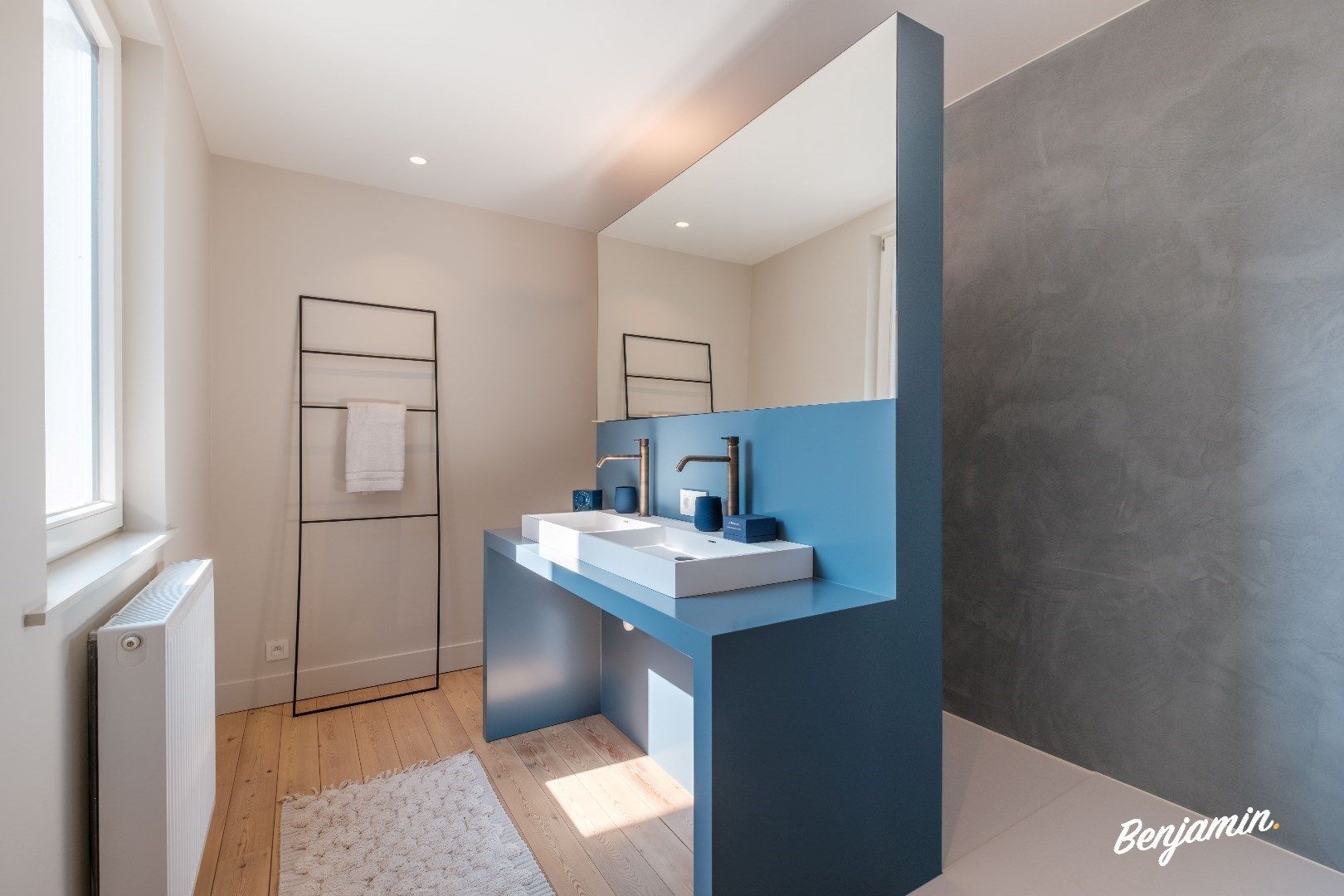 Prachtig gerenoveerd herenhuis op steenworp van Plein Kortrijk foto 20