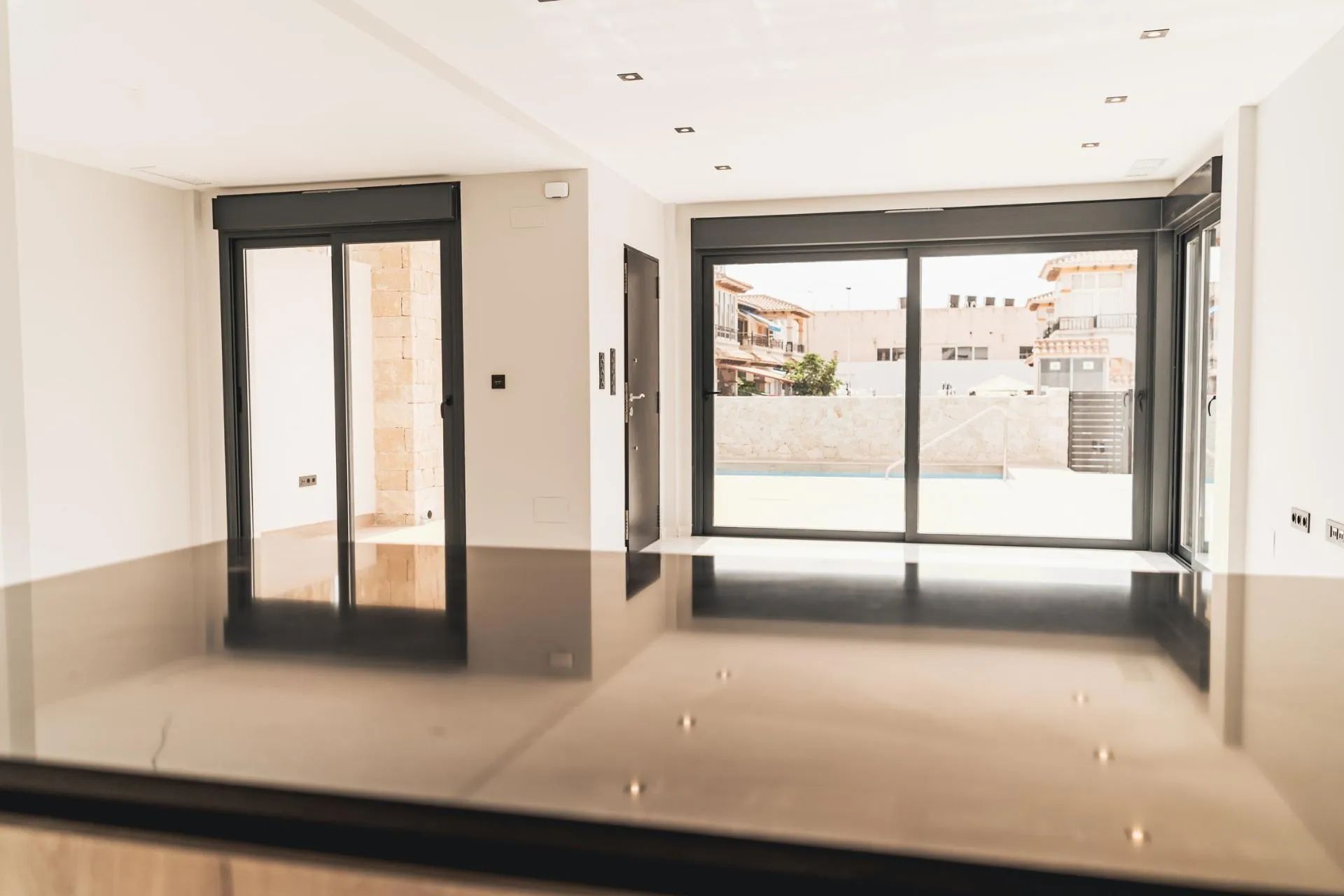 Beleef ultieme luxe aan de Costa Blanca: exclusieve villa’s met solarium en privézwembad – jouw Mediterrane paradijs foto 3