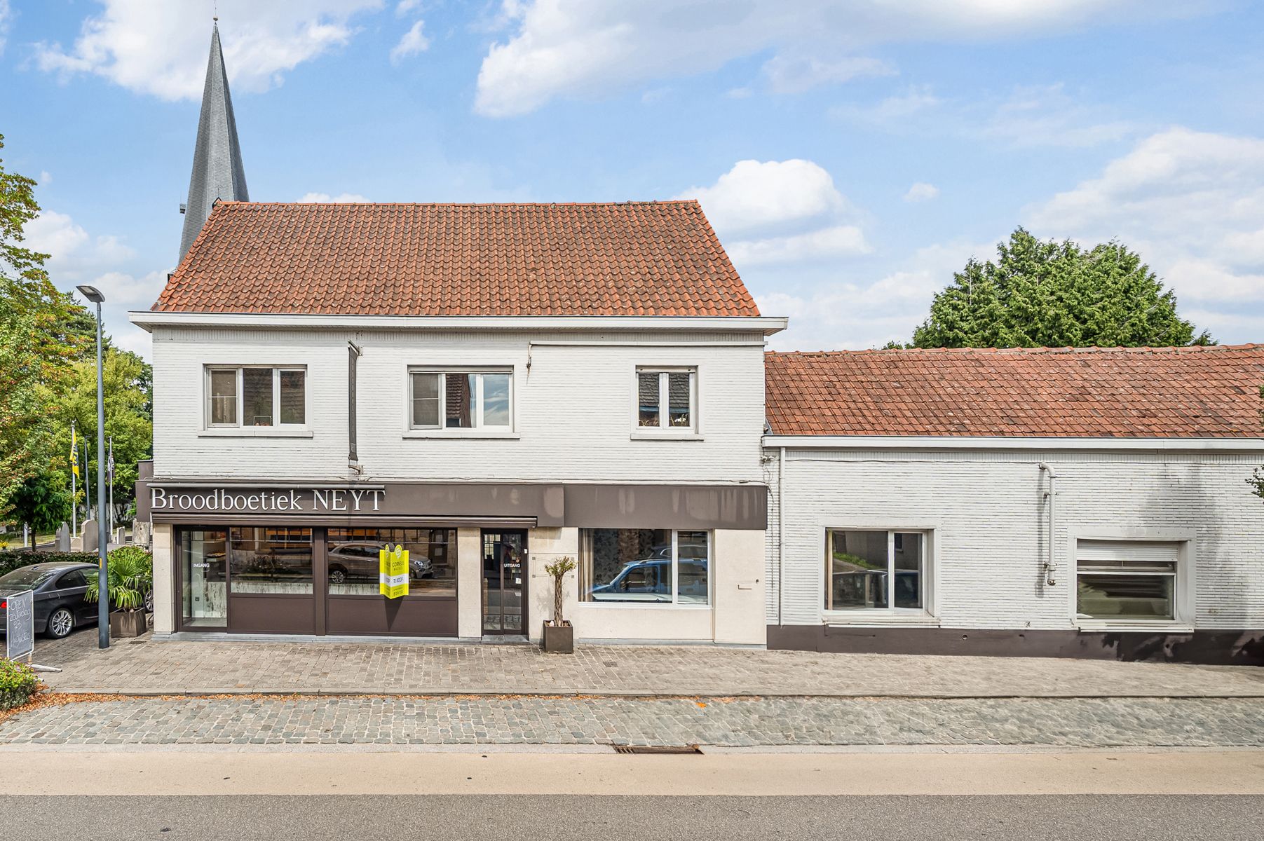 Hoofdfoto van de publicatie: Gebouw gemengd gebruik met veel mogelijkheden