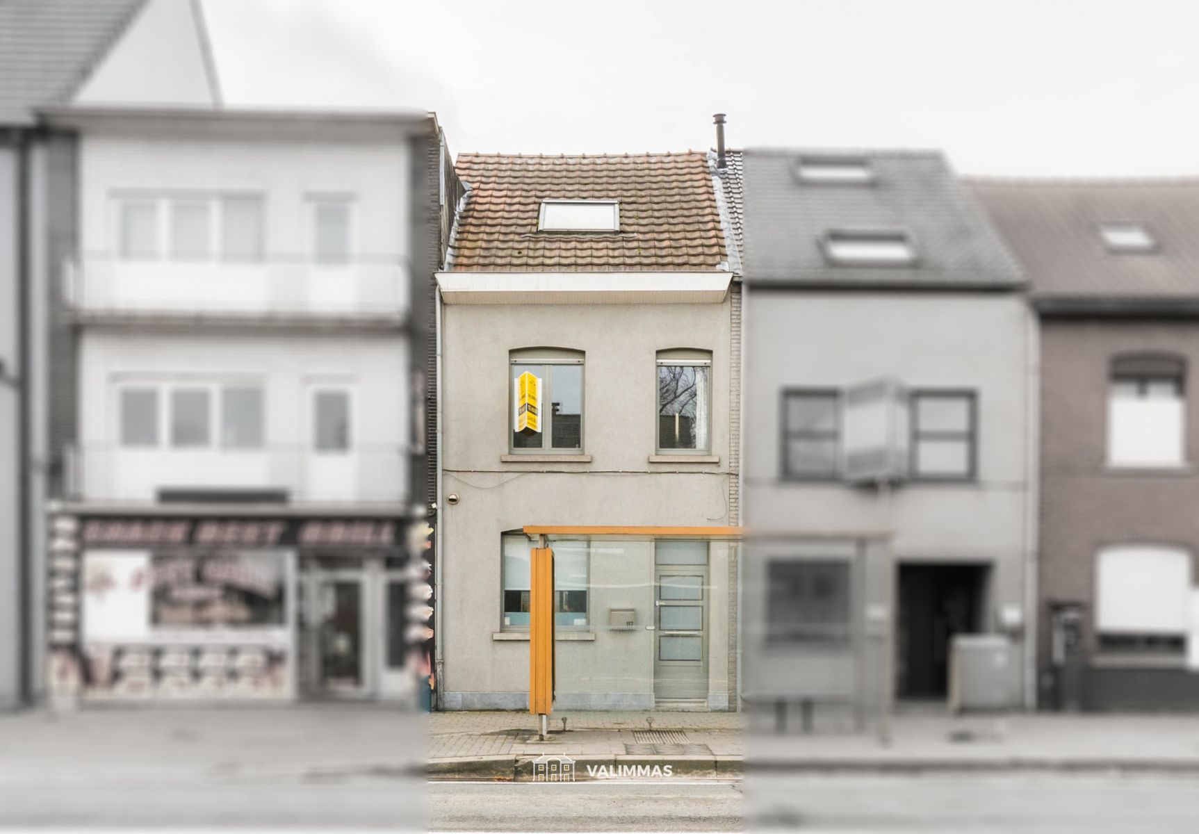 Instapklare rijwoning met 2 slaapkamers, zonneterras en tuin foto {{pictureIndex}}