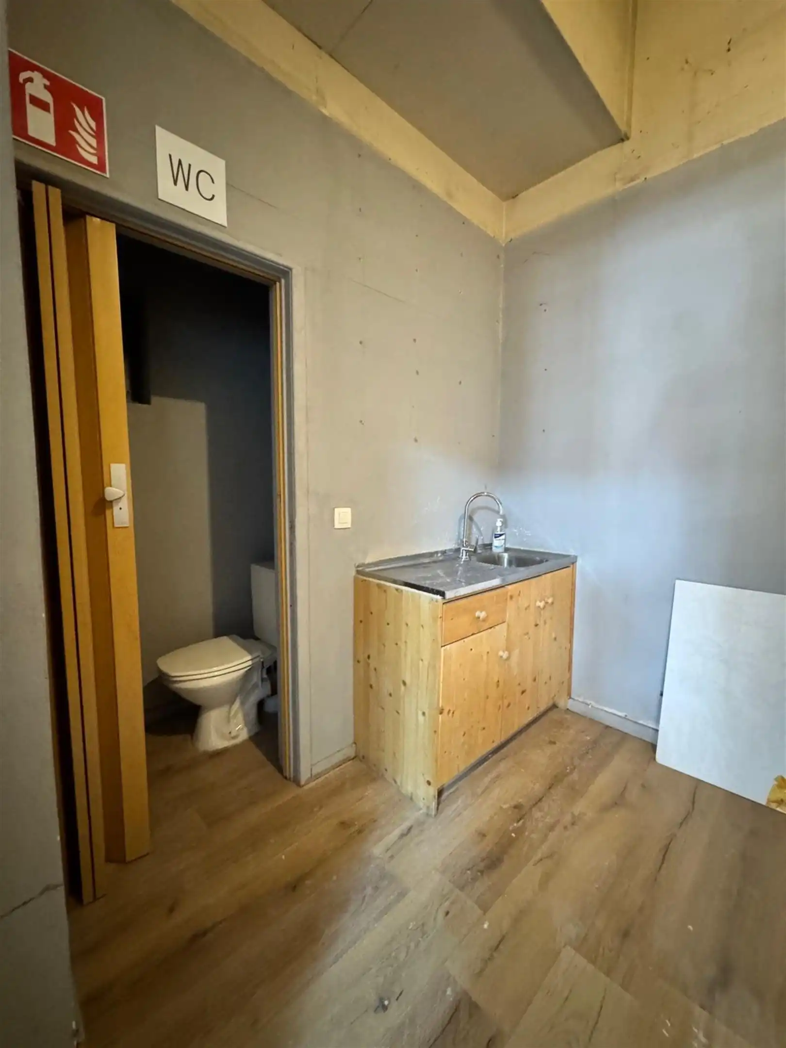 handelszaak, winkelpand foto 2