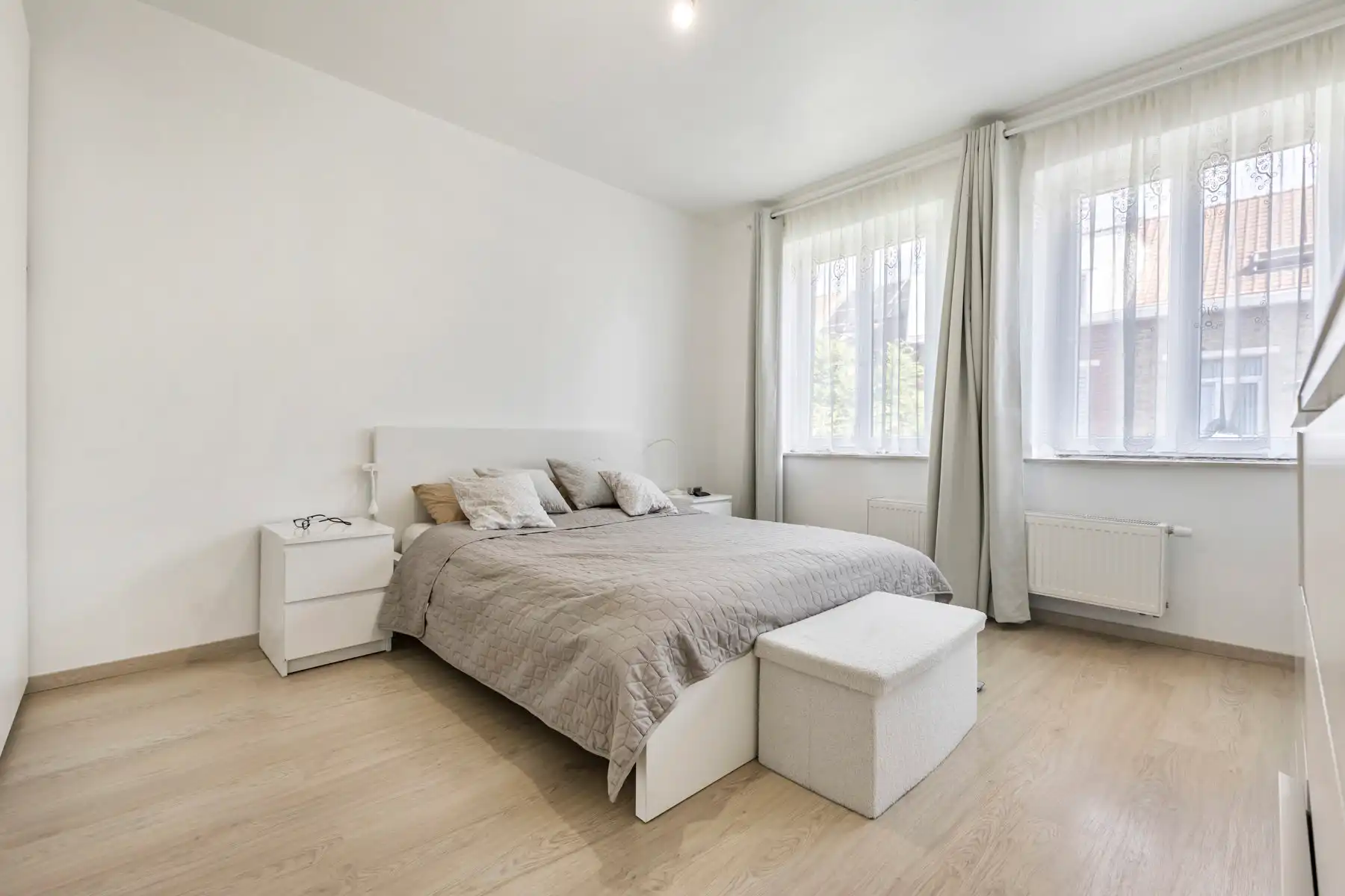 Goed gelegen woning met 4 slaapkamers en 3 badkamers foto 14