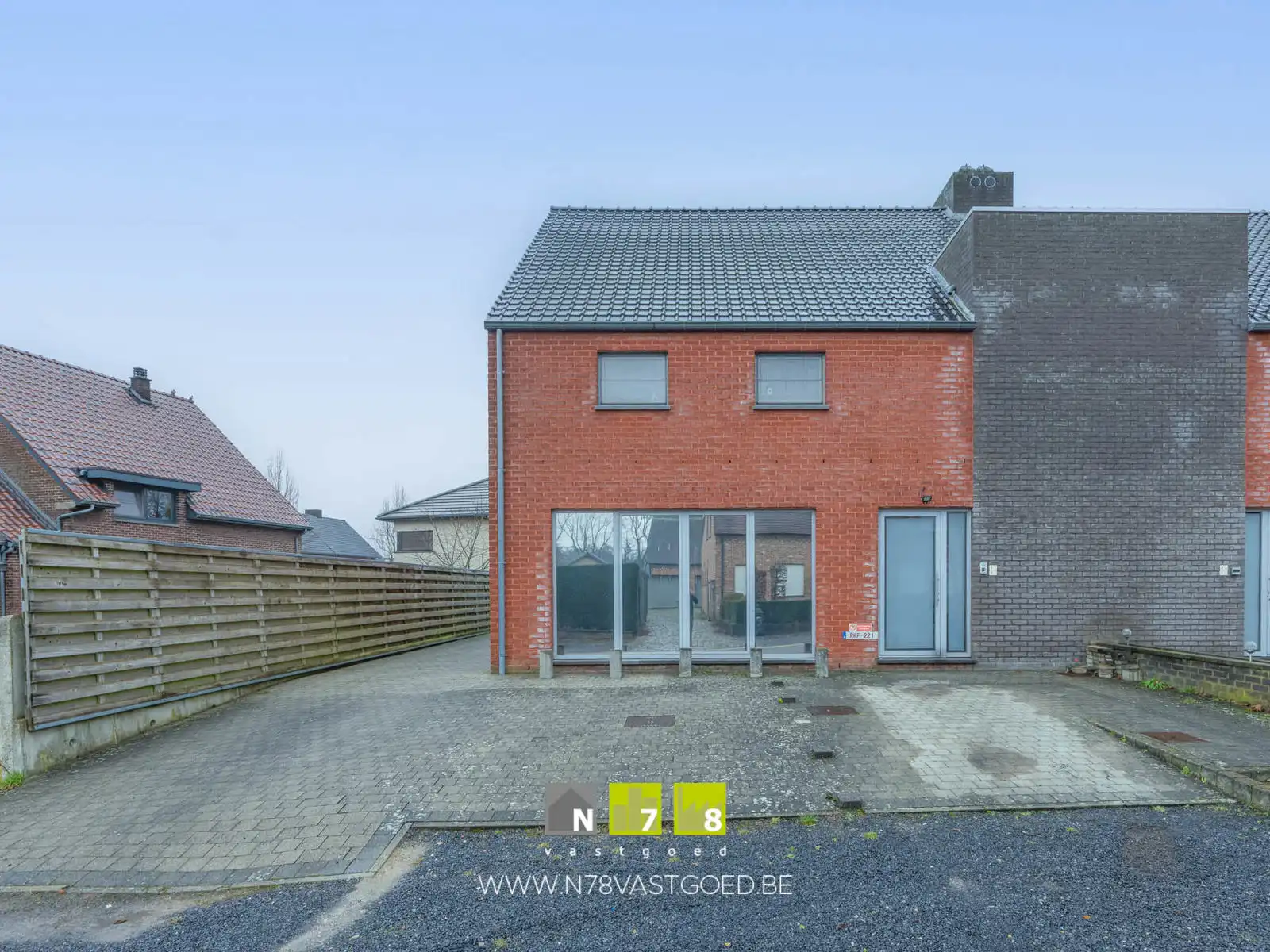 Huis te koop foto {{pictureIndex}}