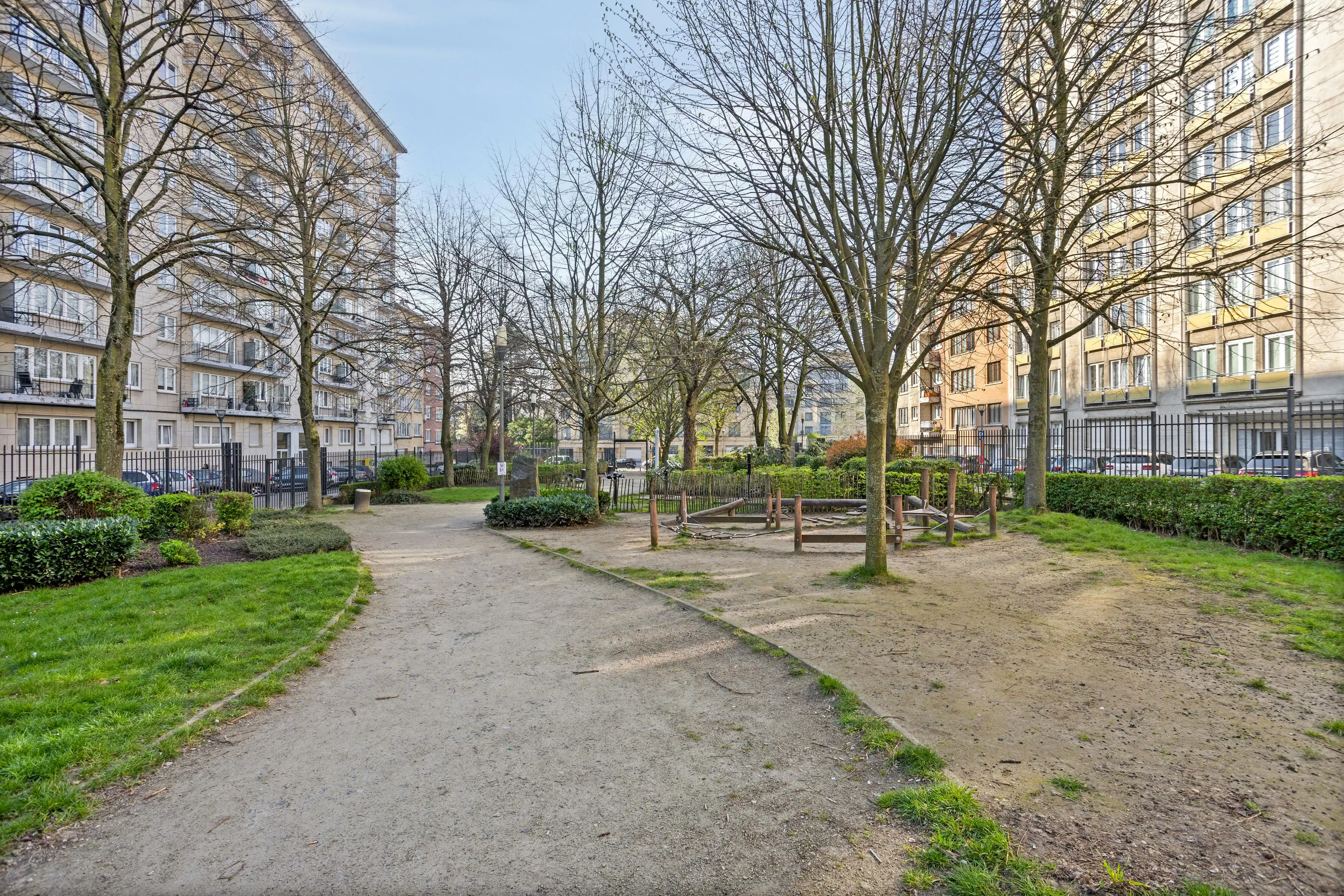 Studio 35m² te koop in Koekelberg - Emile Sergijselsstraat foto 16