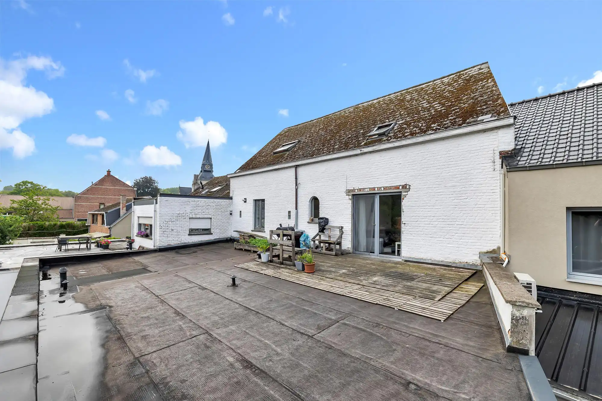 Duplex appartement met 3 slaapkamers en 2 staanplaatsen te Onze-Lieve-Vrouw-Lombeek foto 10