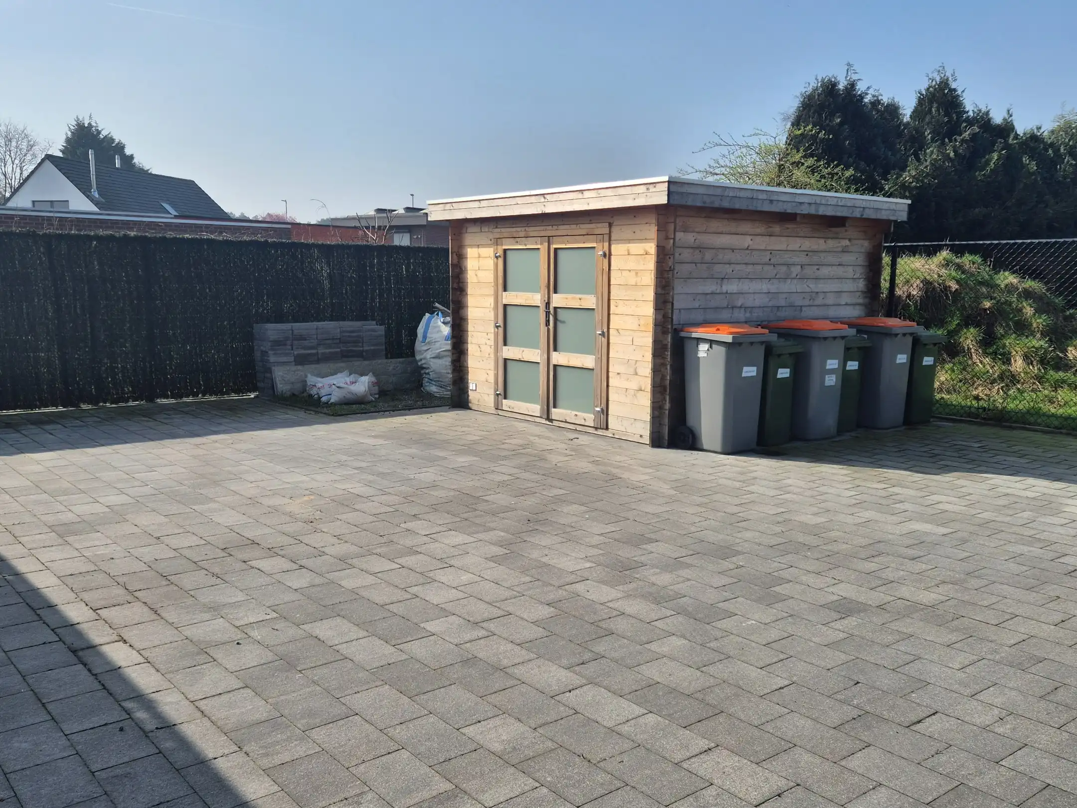 Nieuwbouw duplex met 3 slaapkamers, terras en parking foto 3