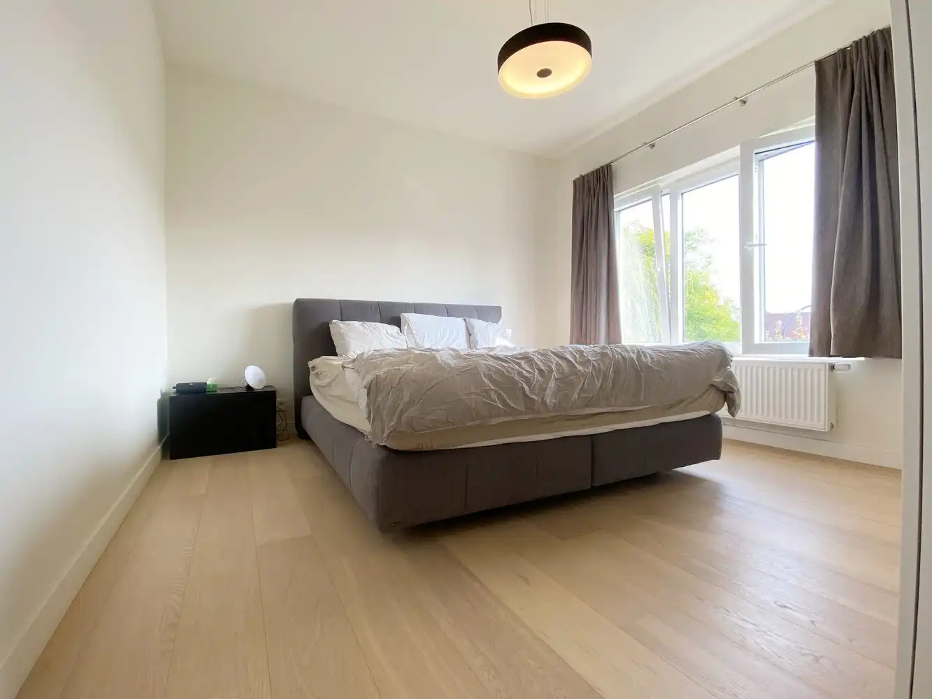 ENERGIEZUINIG GERENOVEERD APP. INCLUSIEF GARAGEBOX EN KELDER NABIJ LEO DE BETHUNELAAN foto 11