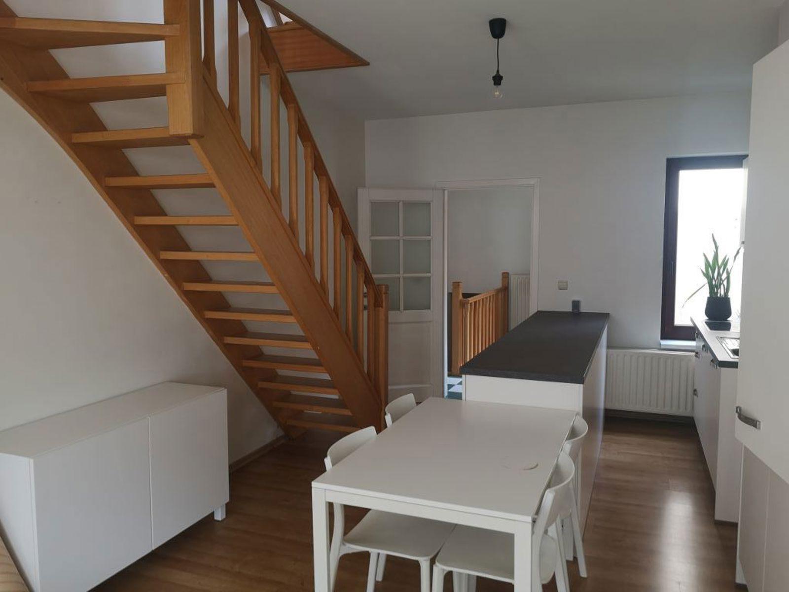 Handelspand met duplex woonst foto 5